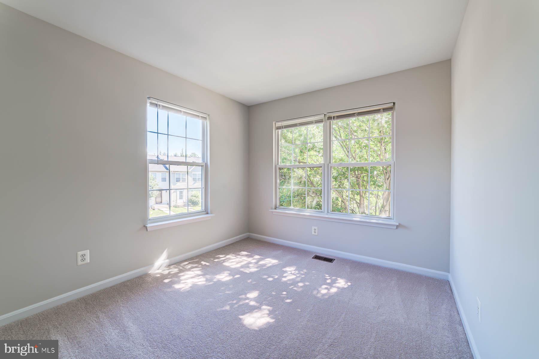 LAKECREST - Residential