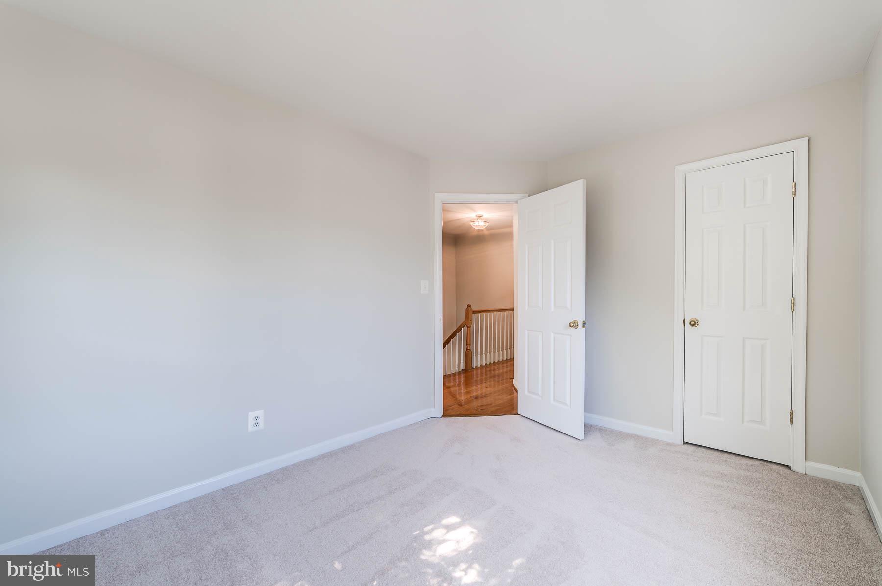 LAKECREST - Residential