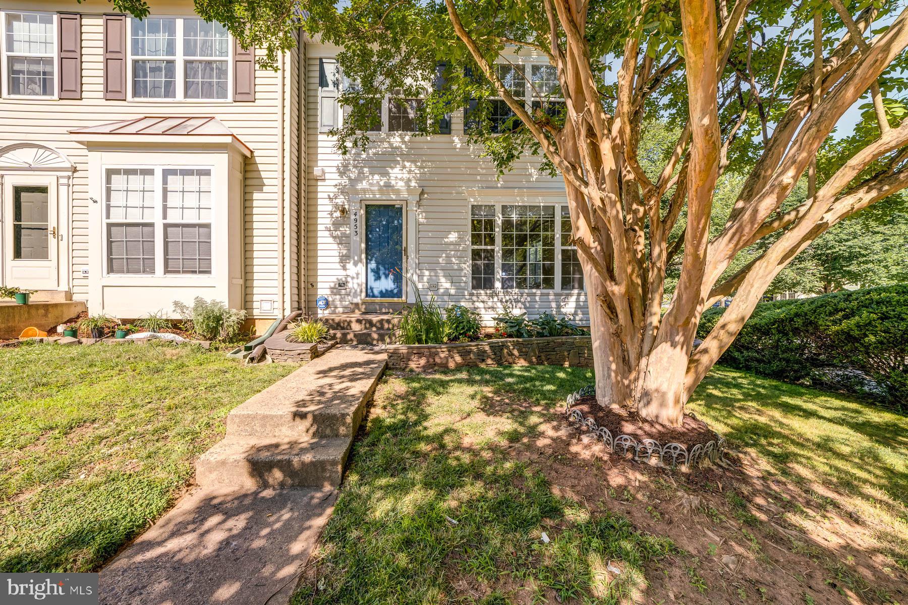 LAKECREST - Residential