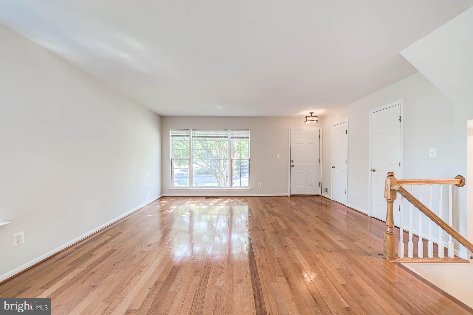 LAKECREST - Residential