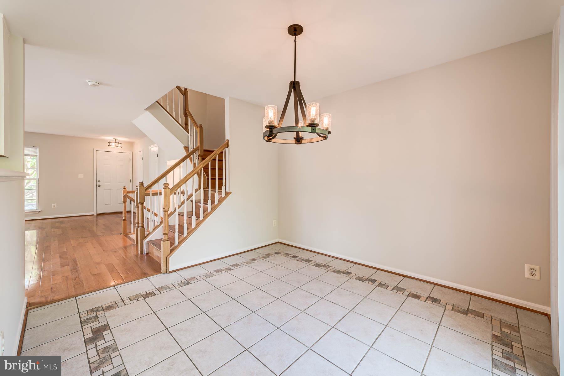 LAKECREST - Residential