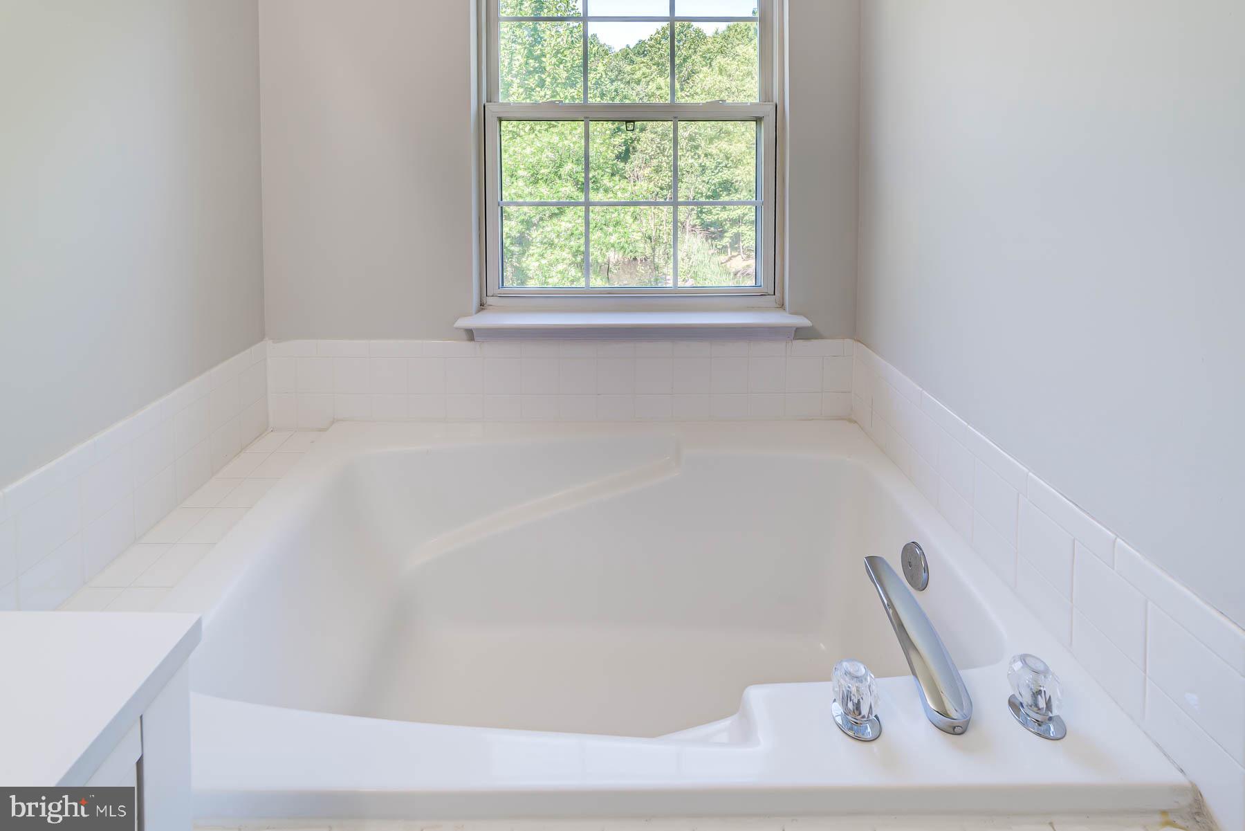 LAKECREST - Residential