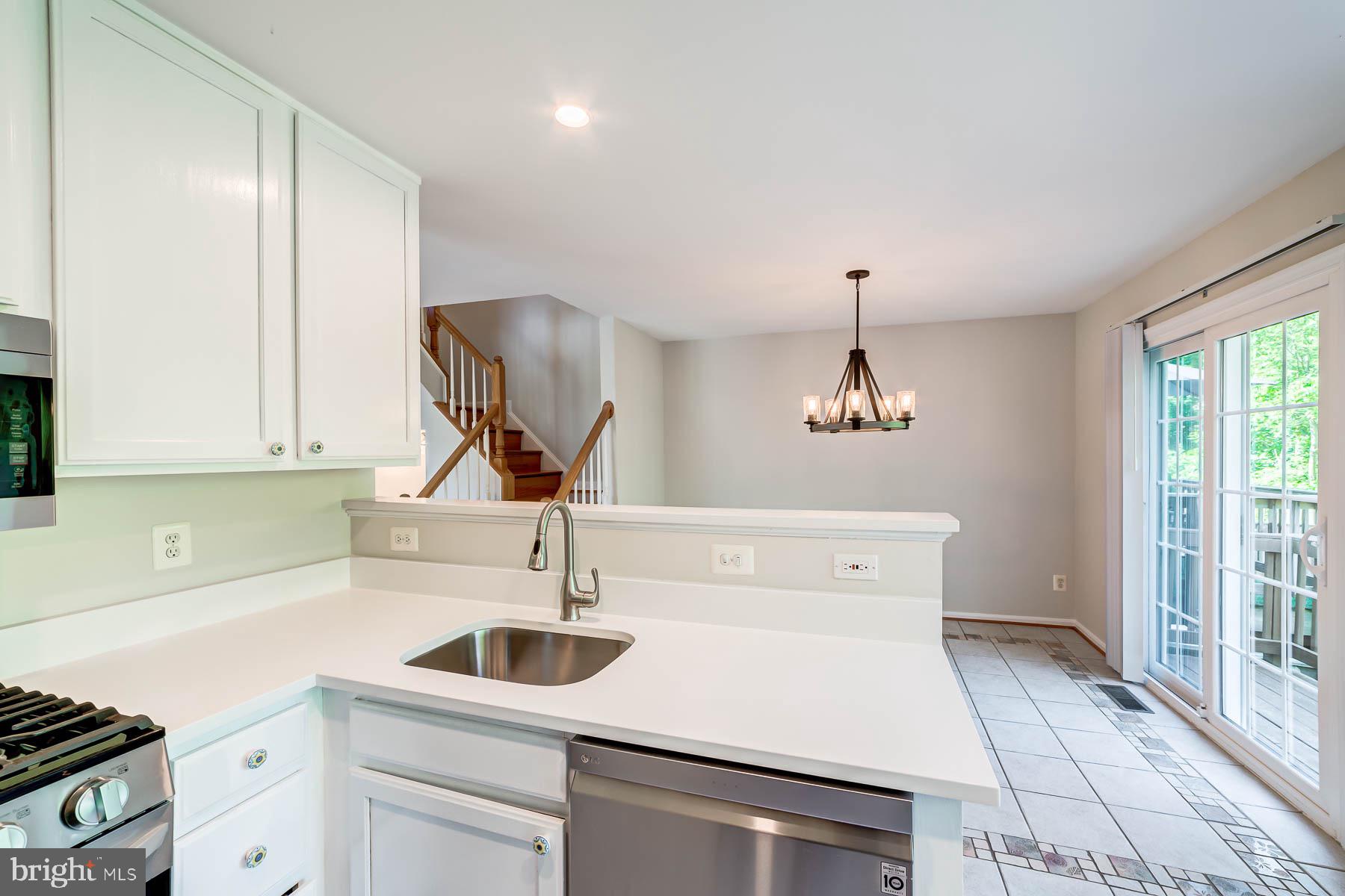 LAKECREST - Residential