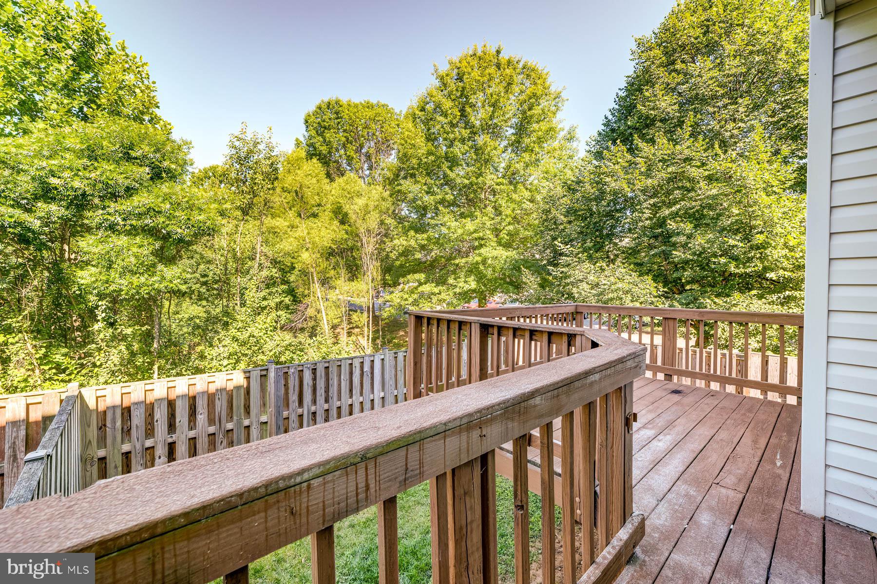 LAKECREST - Residential