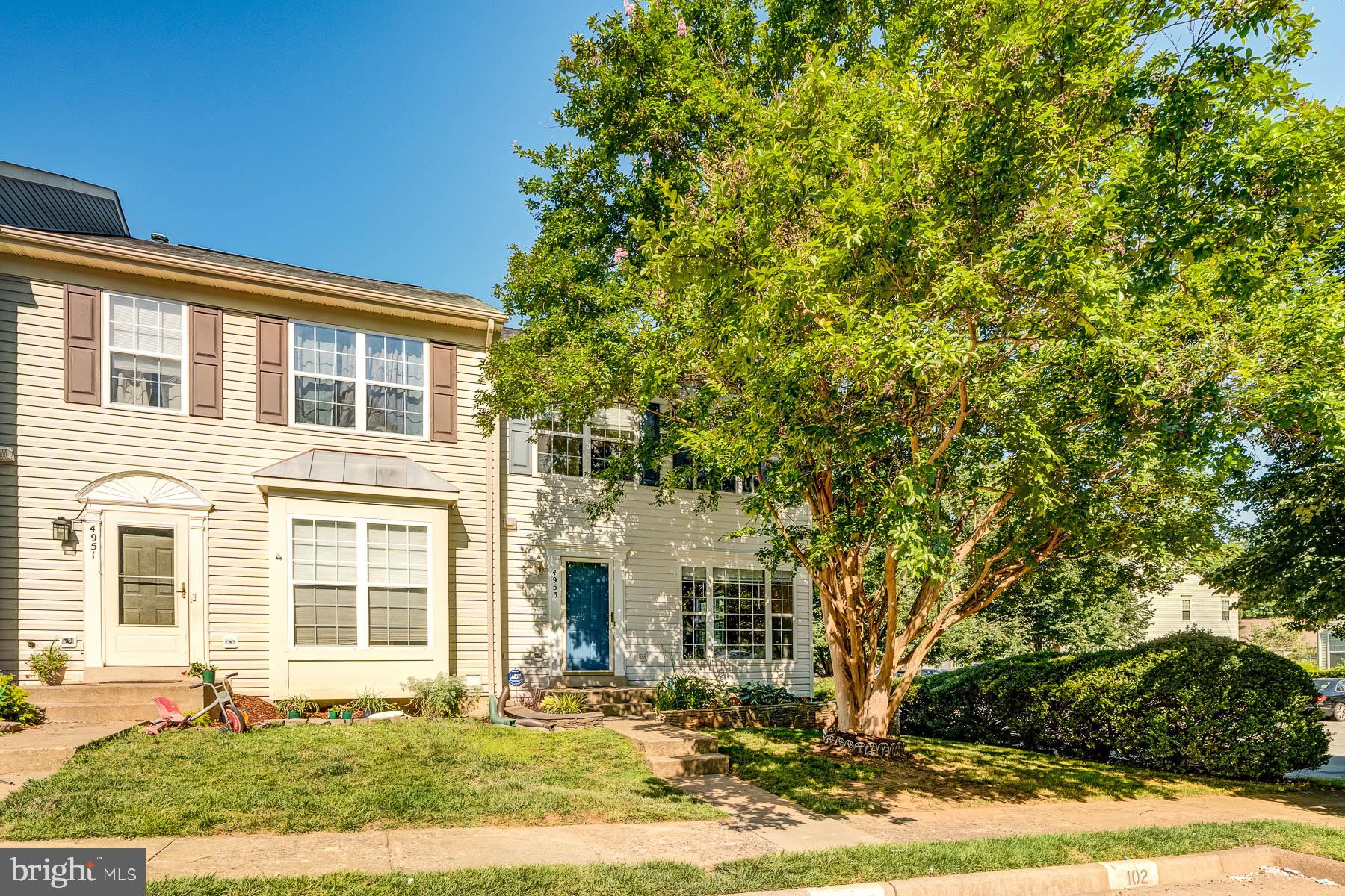 LAKECREST - Residential