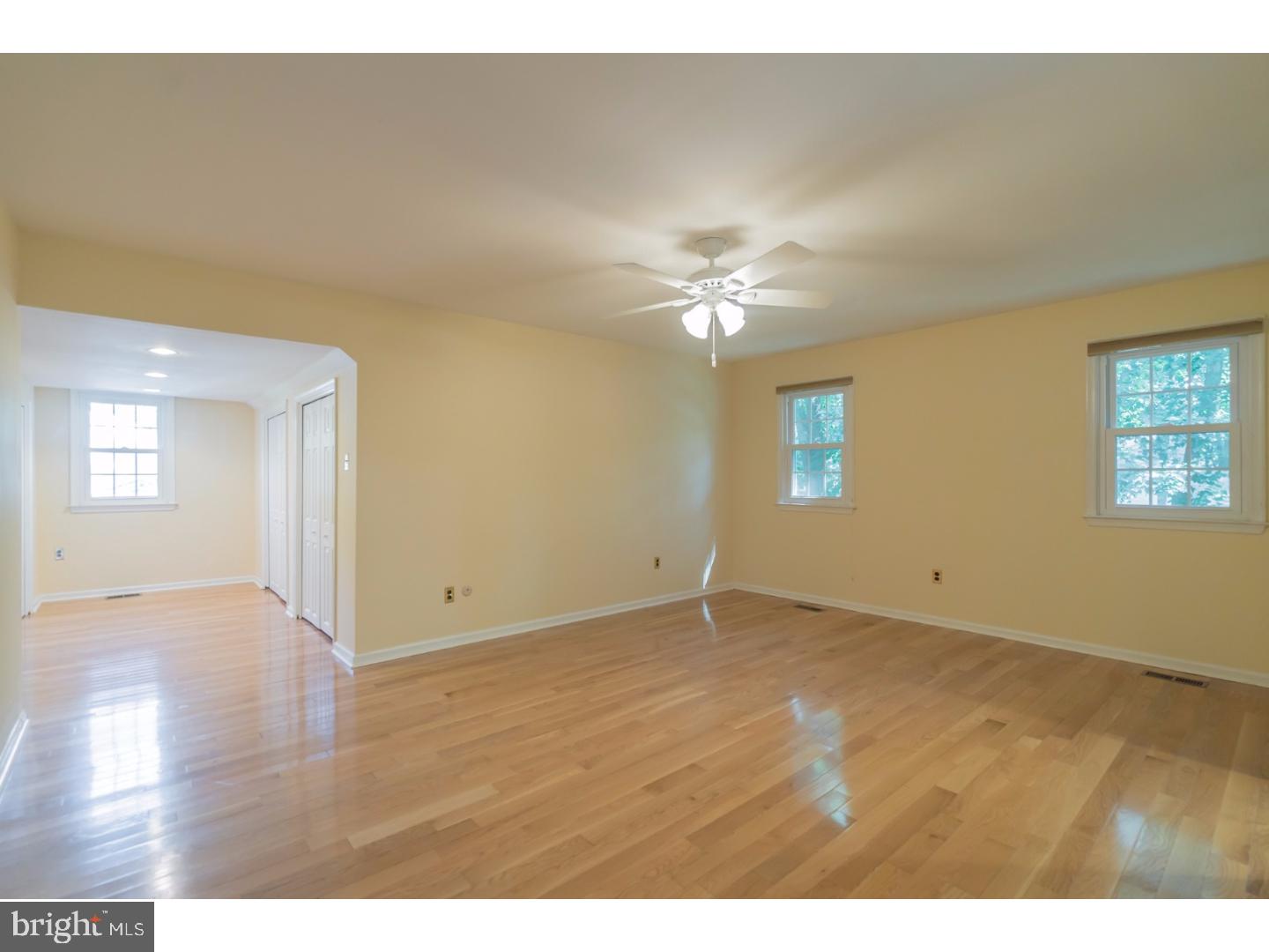 OLD MILL ESTS - Residential