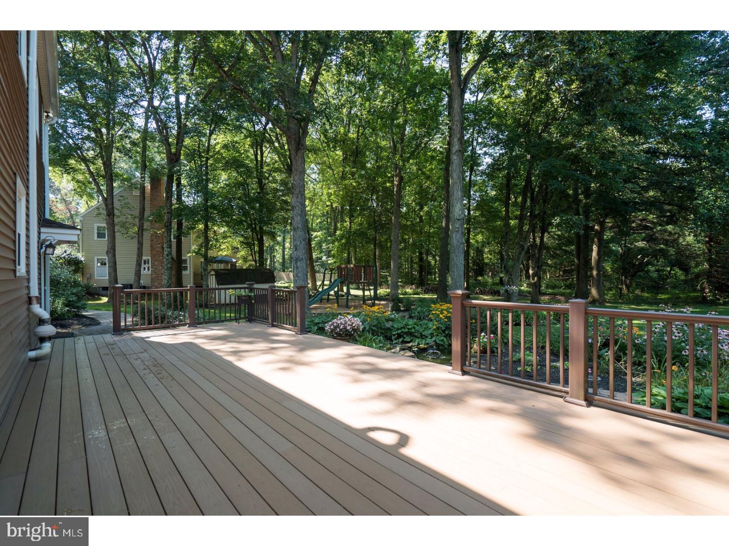 OLD MILL ESTS - Residential