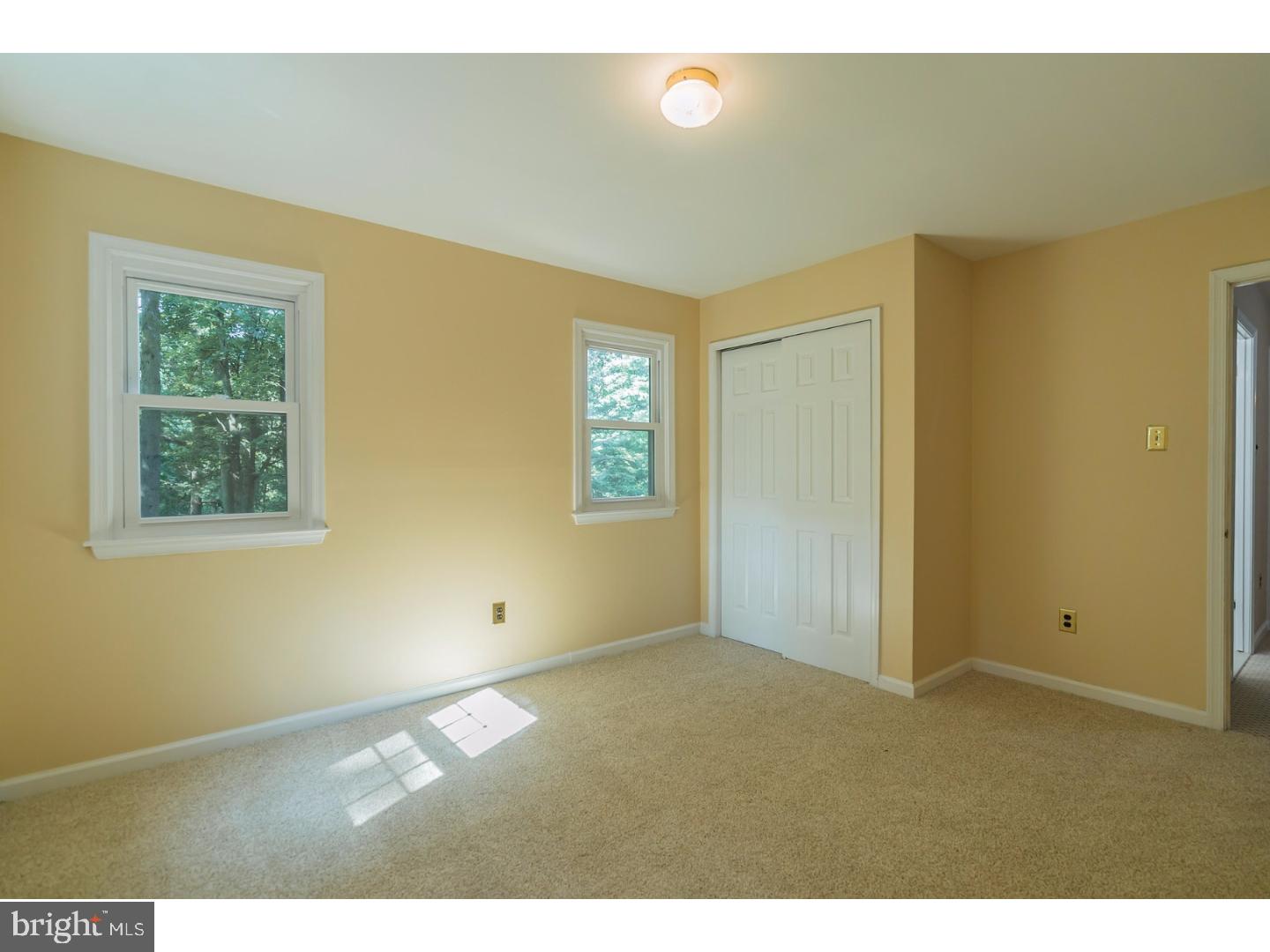 OLD MILL ESTS - Residential