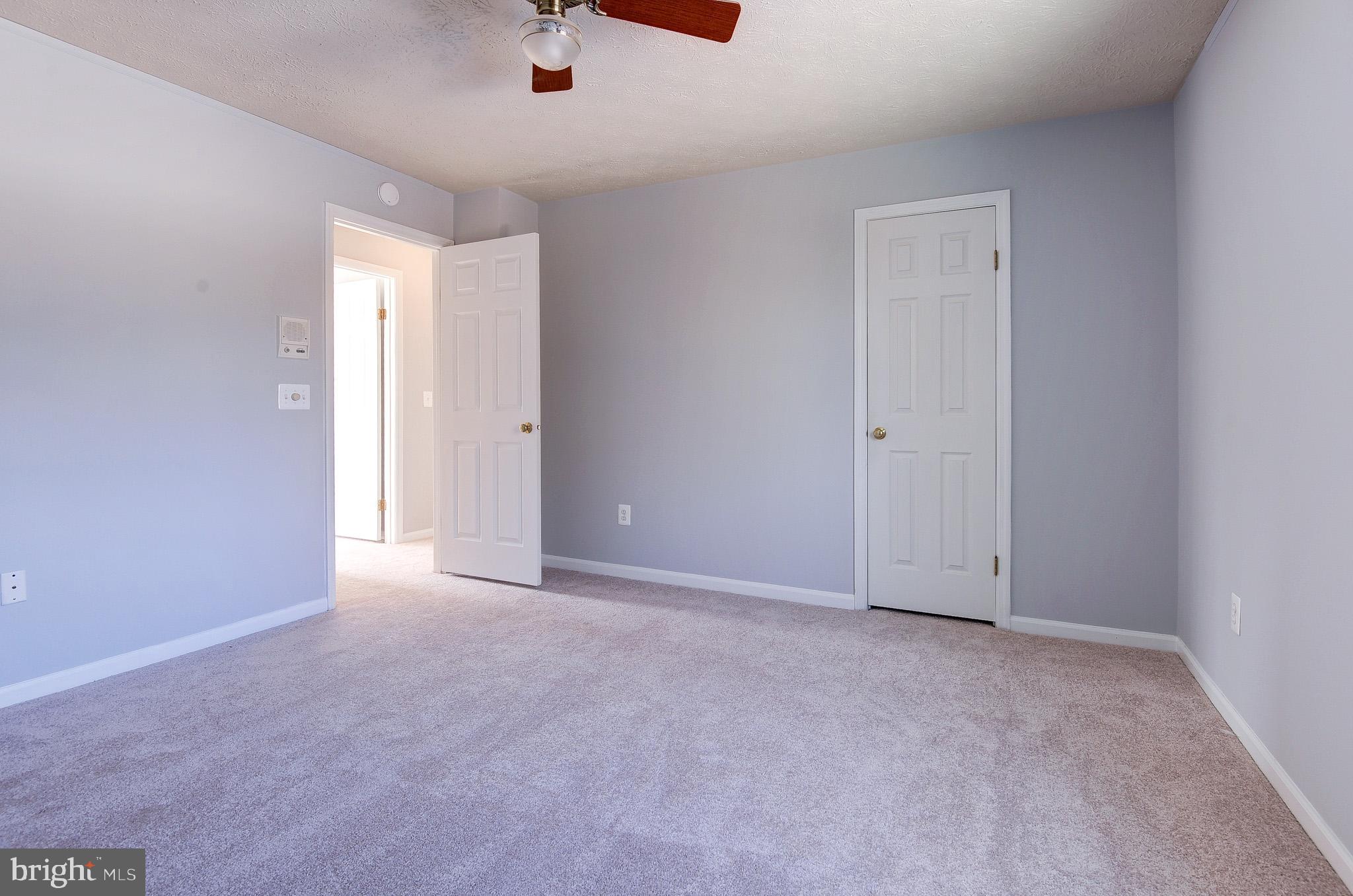 SPRING GROVE FARM - Residential