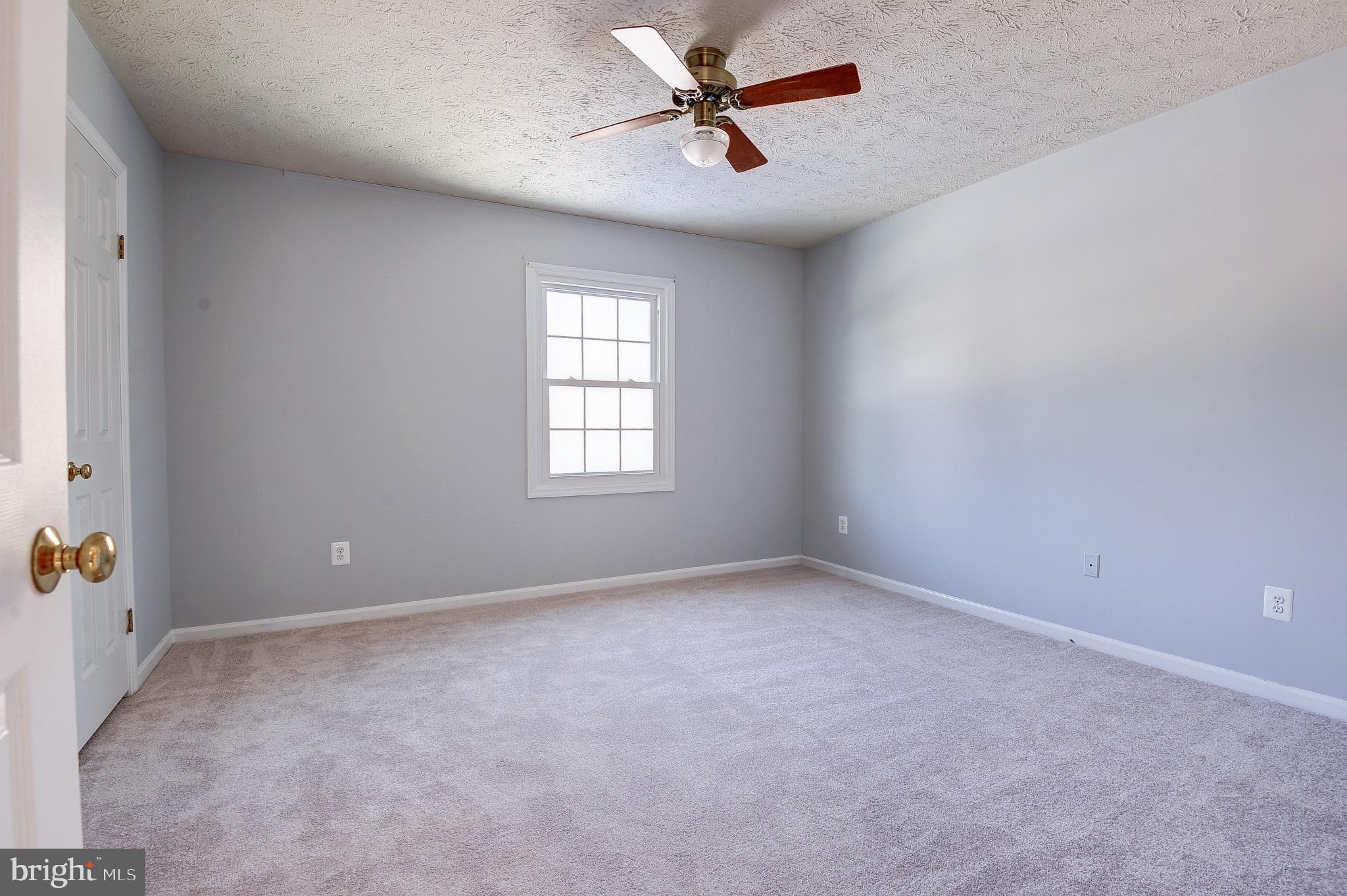 SPRING GROVE FARM - Residential