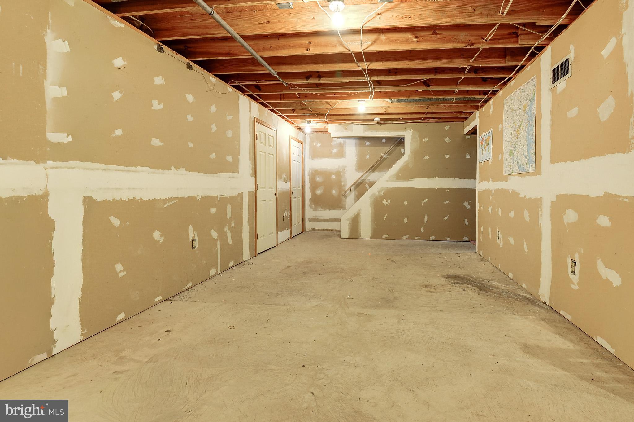 SPRING GROVE FARM - Residential