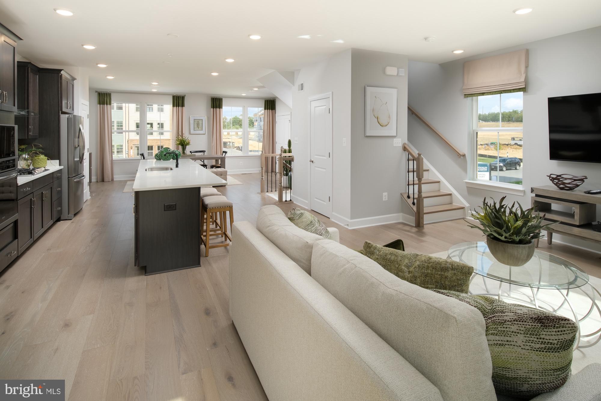 SUNSTONE PRESERVE - Residential