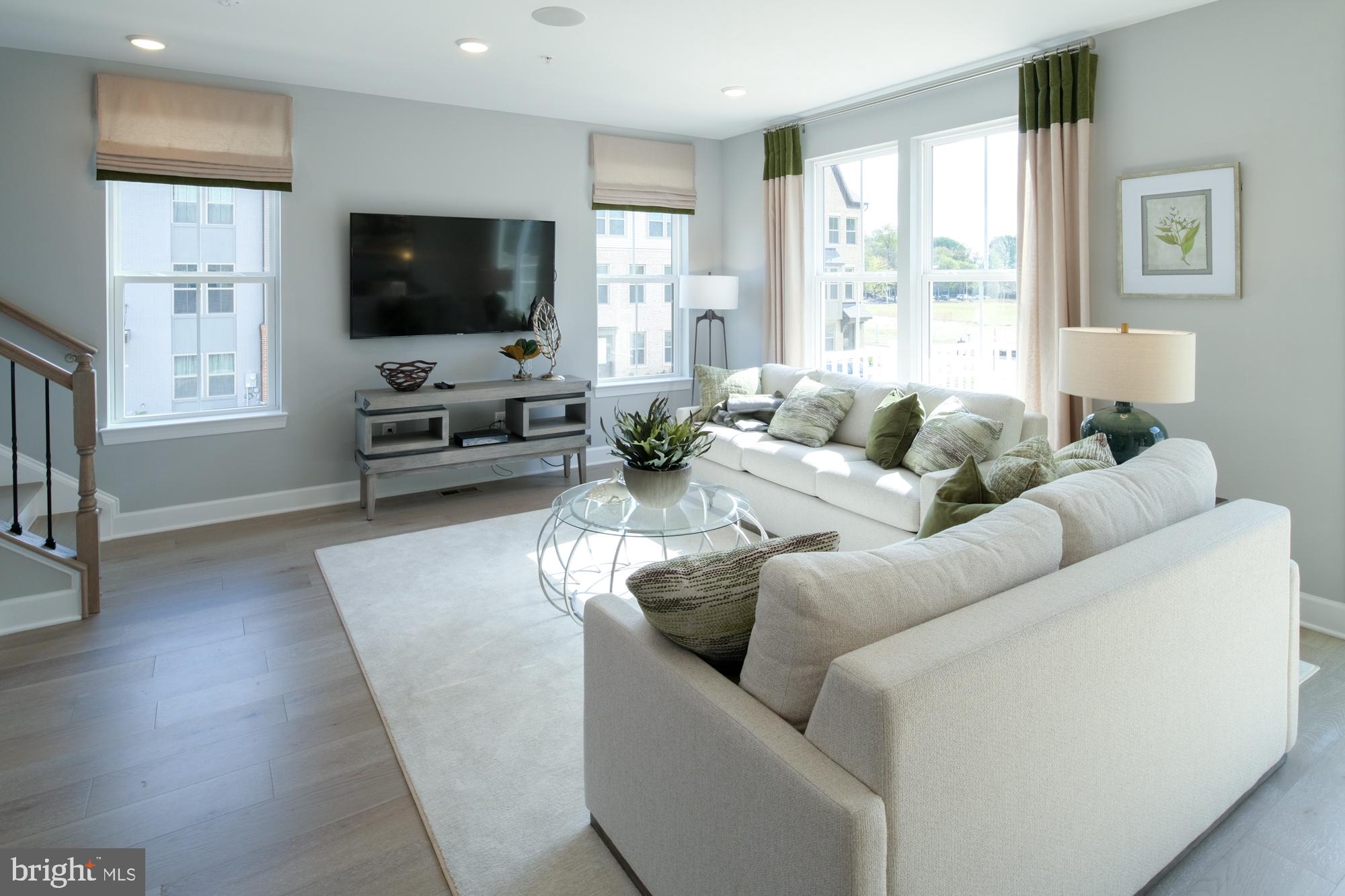 SUNSTONE PRESERVE - Residential