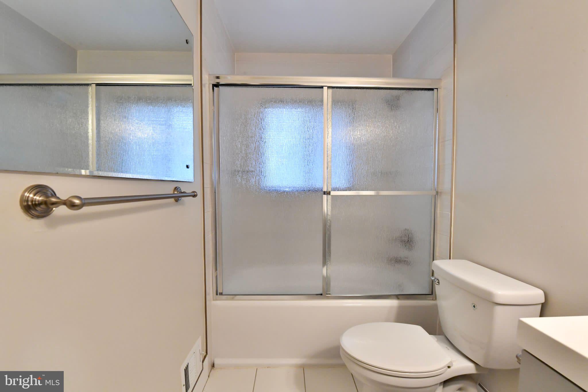 DUNN LORING - Residential