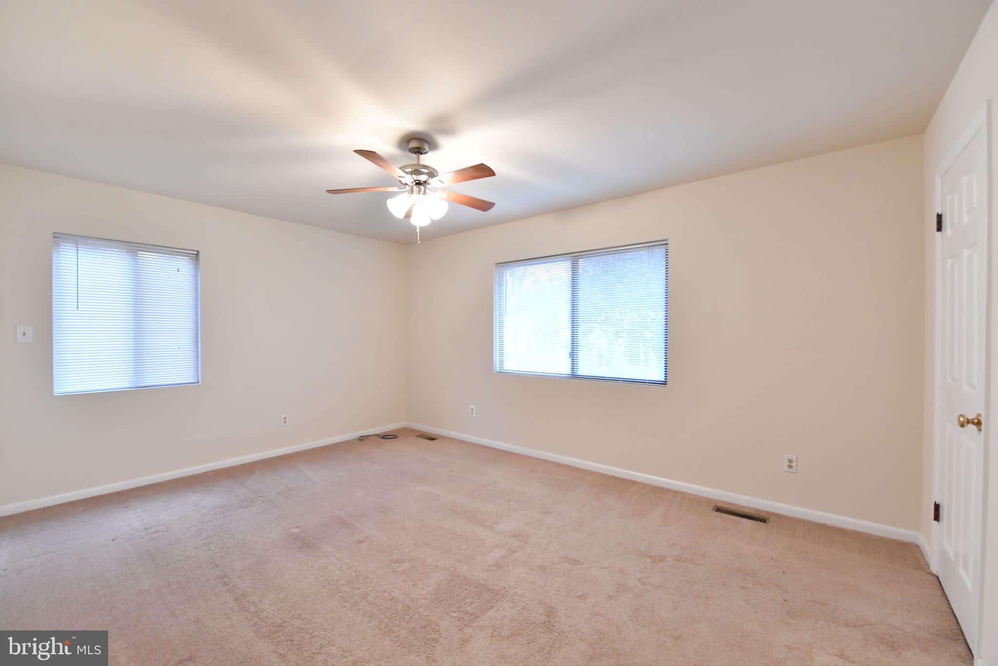 DUNN LORING - Residential