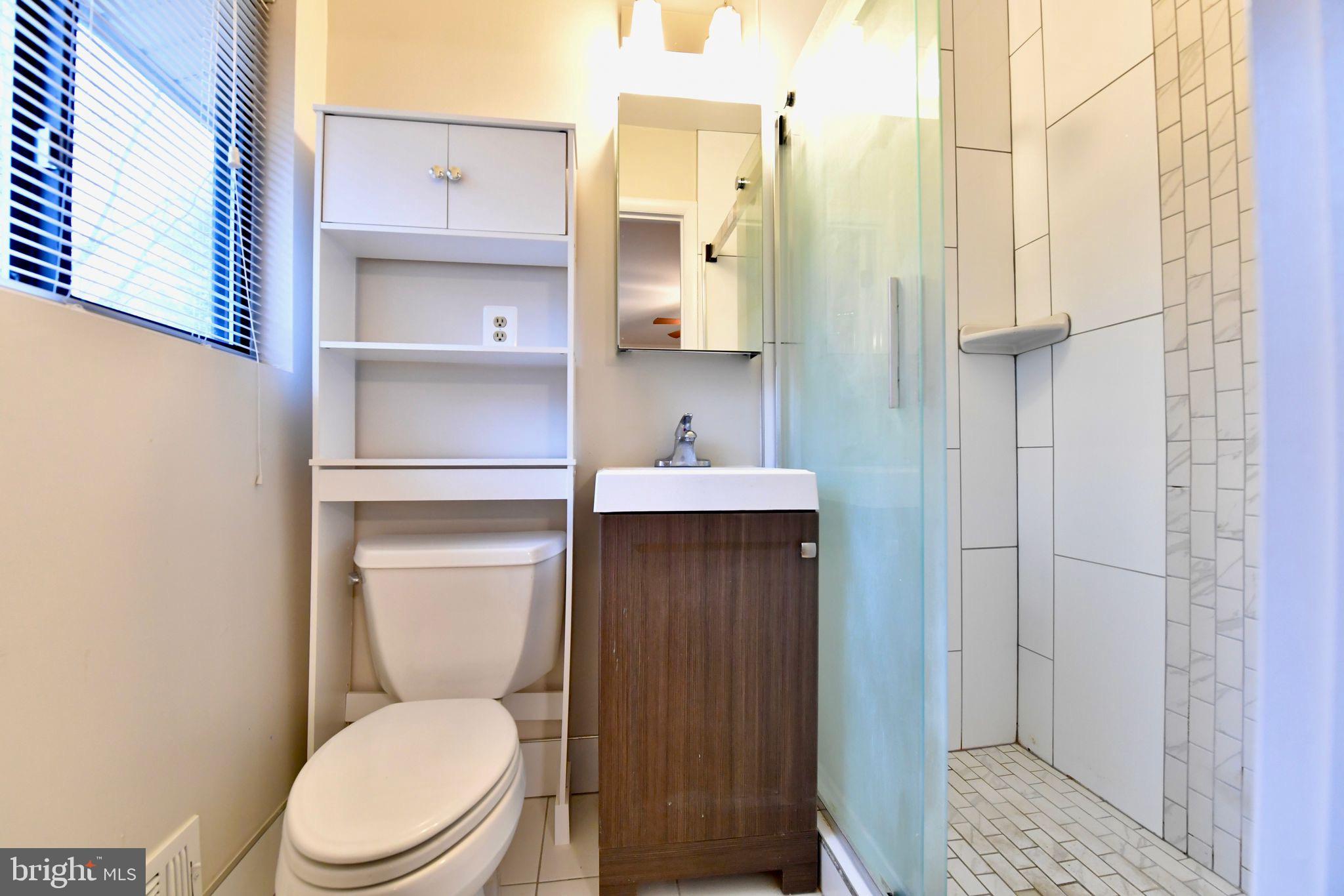 DUNN LORING - Residential