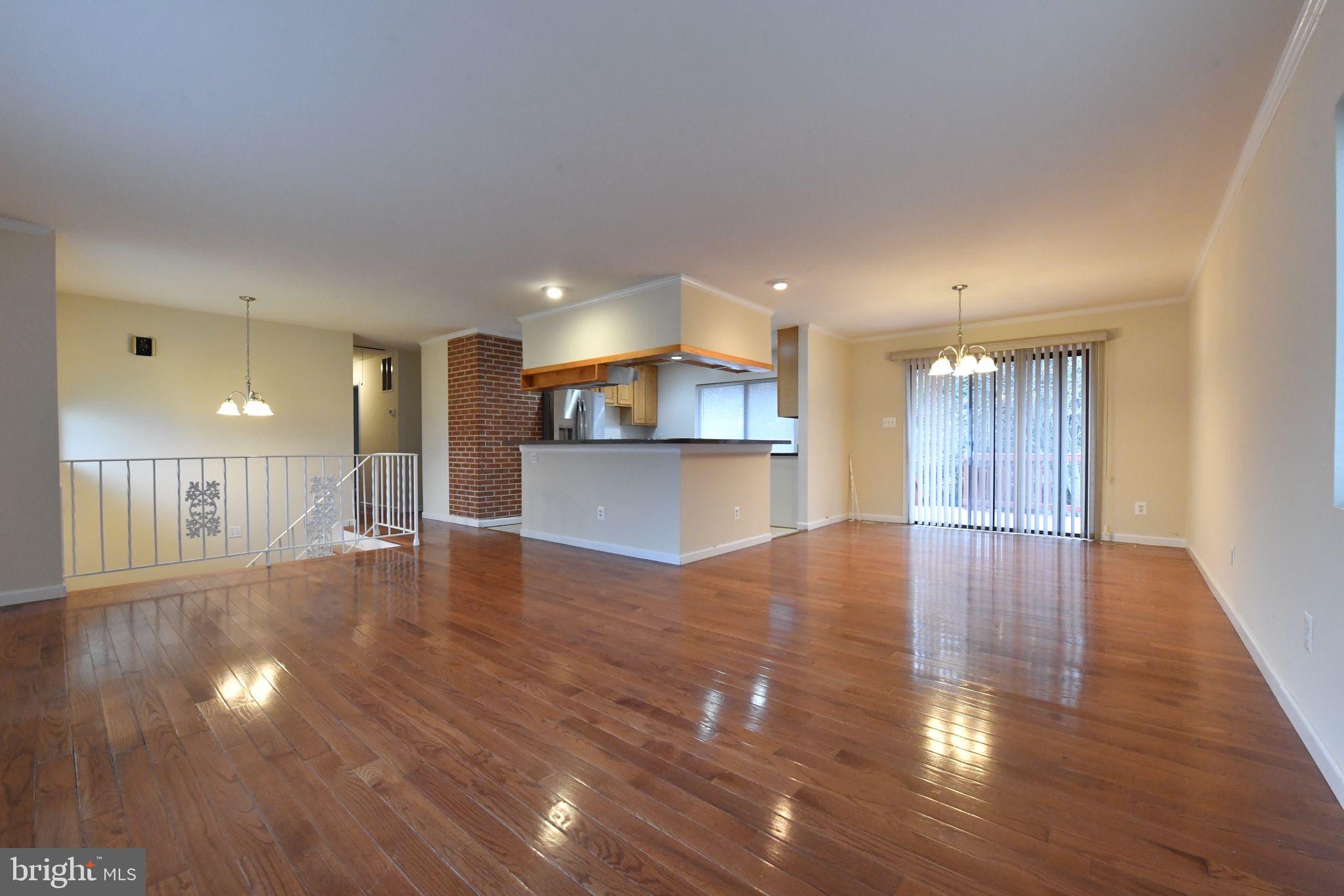 DUNN LORING - Residential