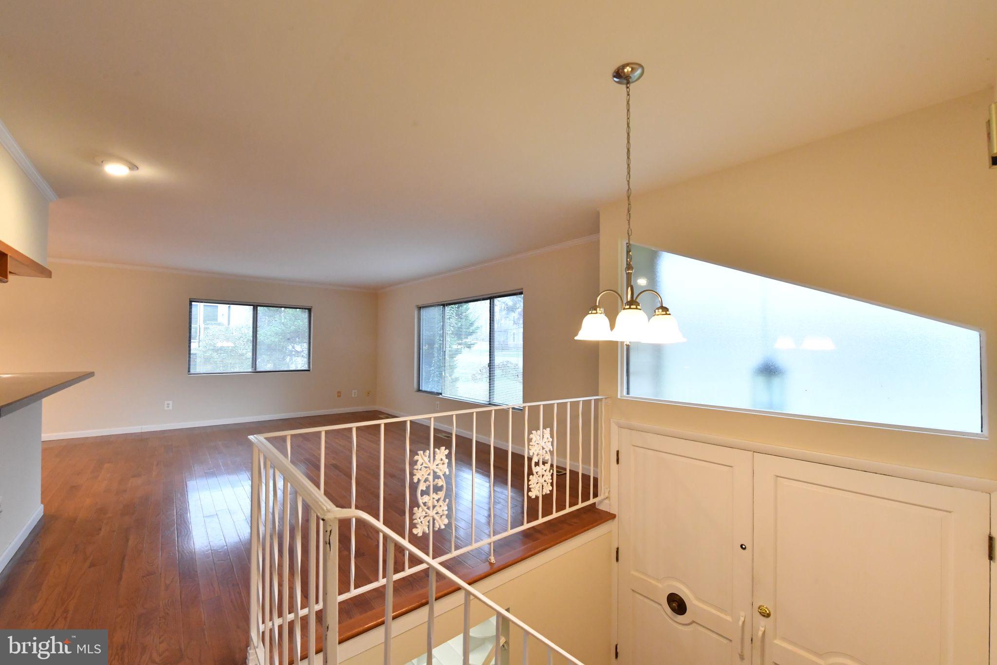 DUNN LORING - Residential