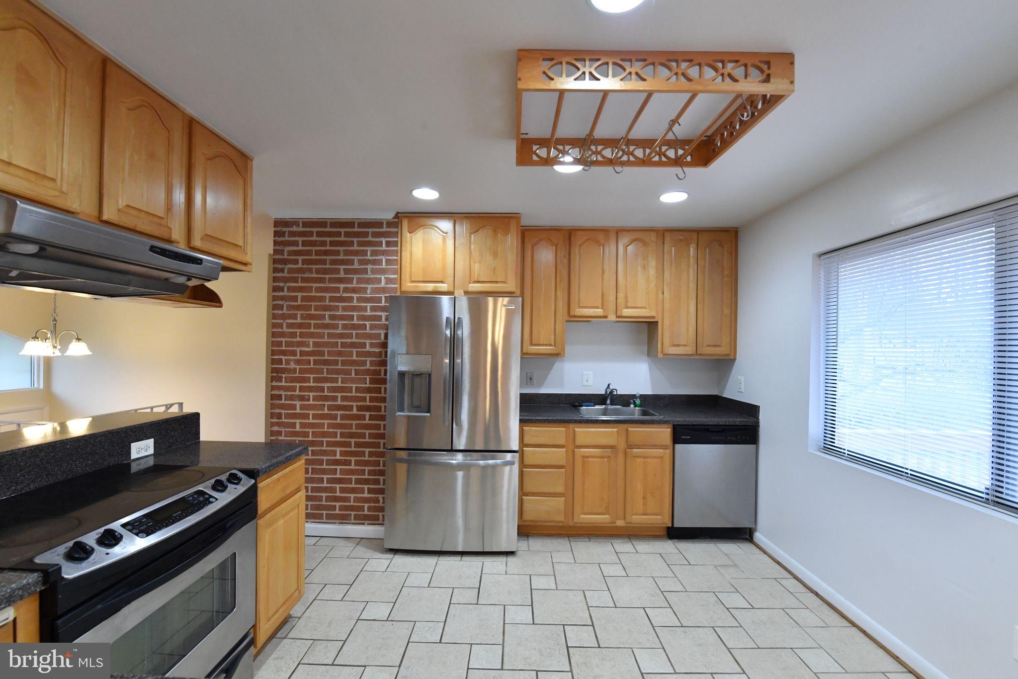 DUNN LORING - Residential