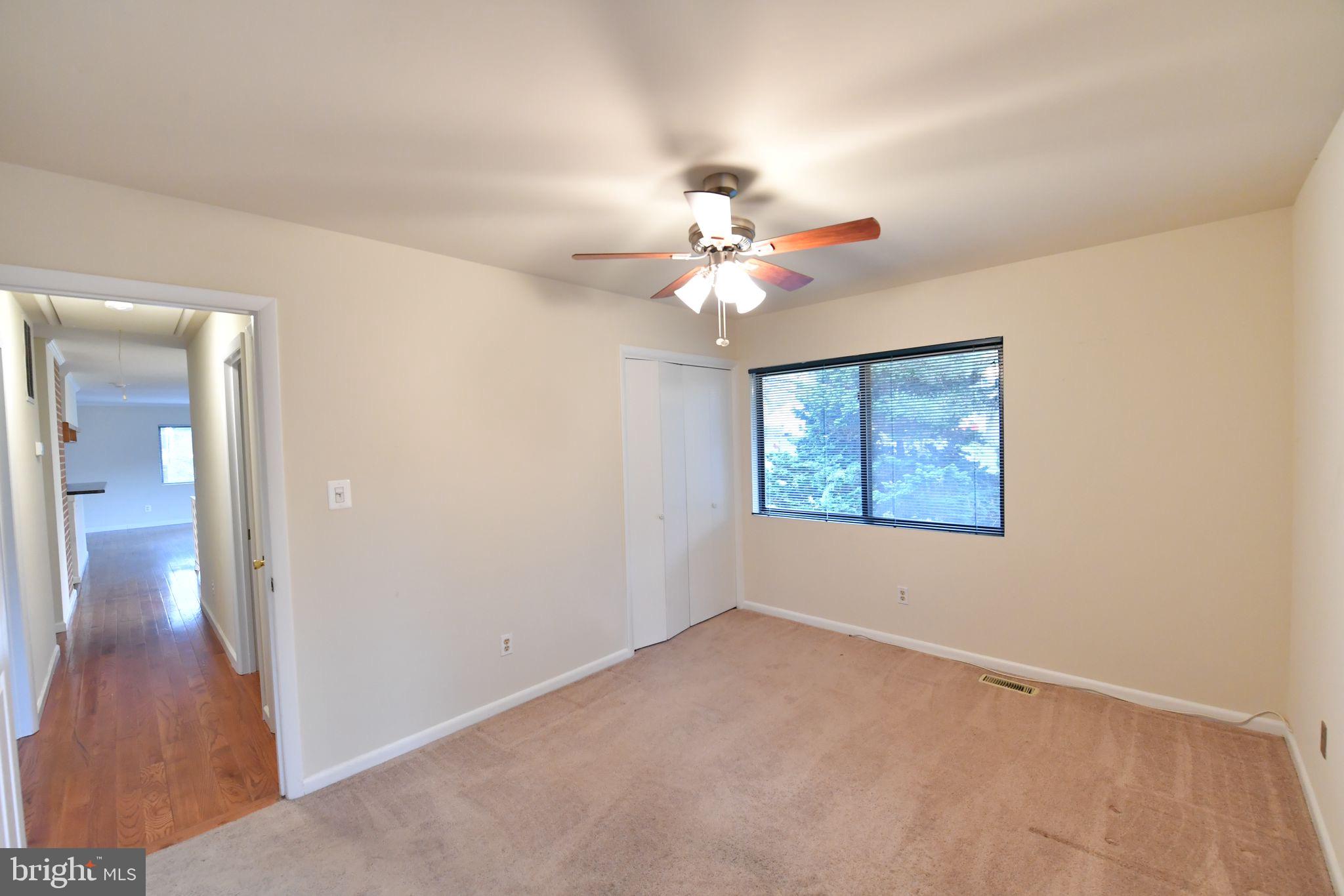 DUNN LORING - Residential