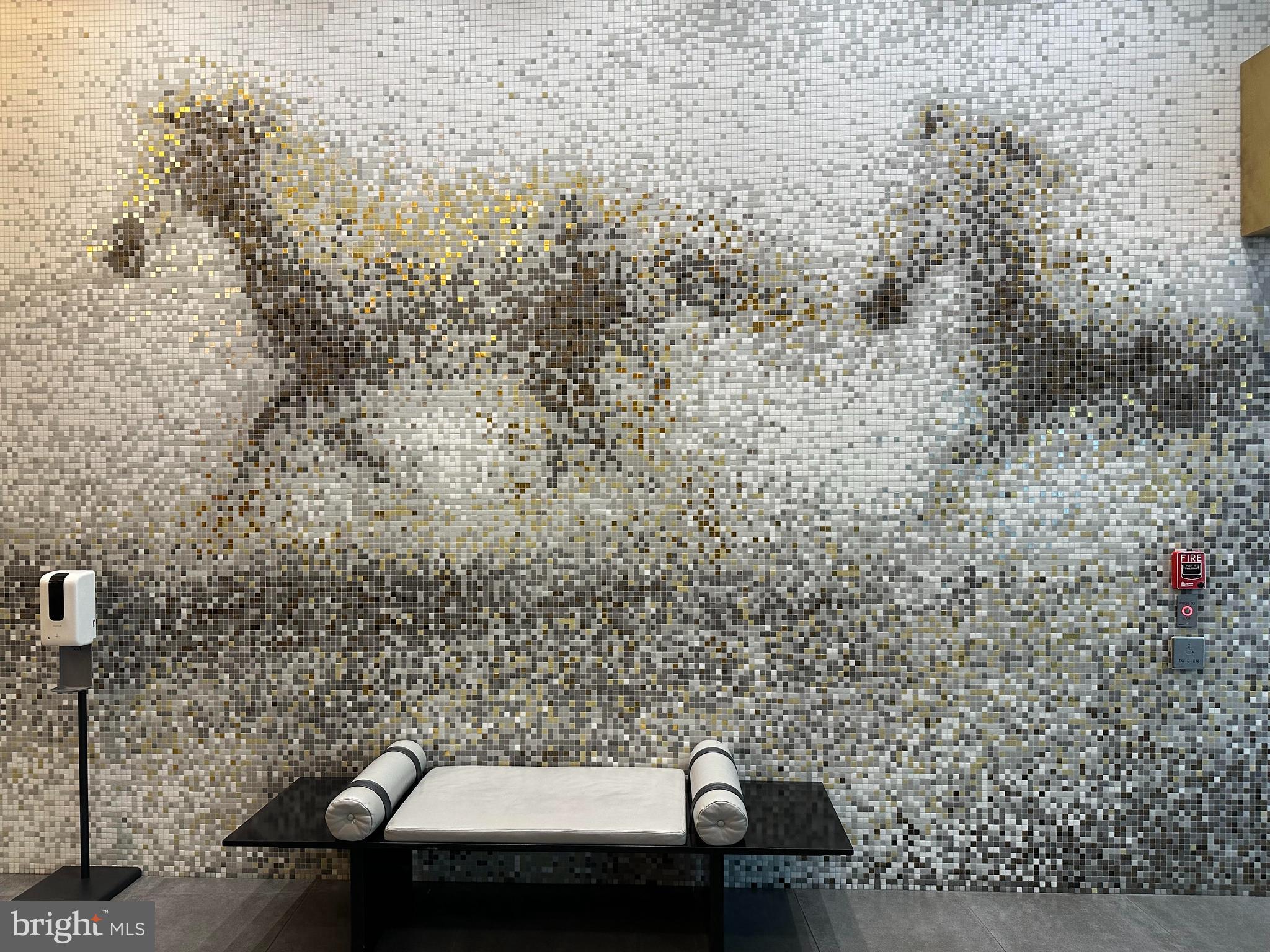 4960 FAIRMONT AVENUE 505