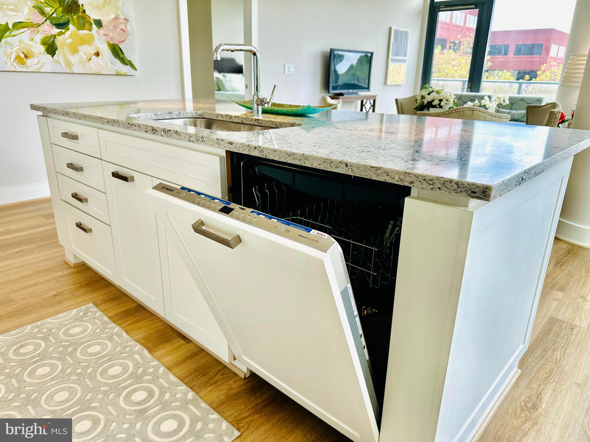 CHEVAL - Residential