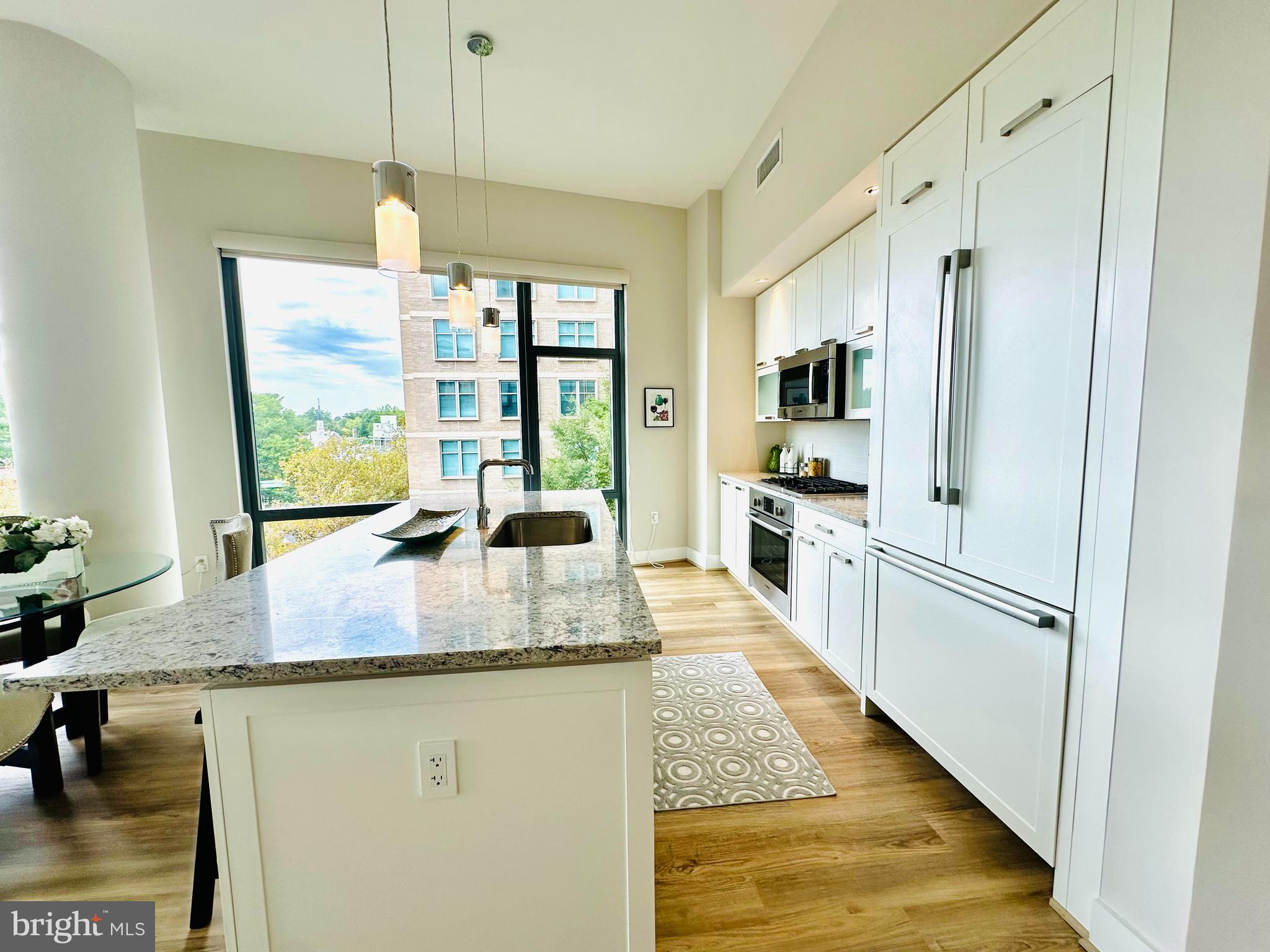 CHEVAL - Residential