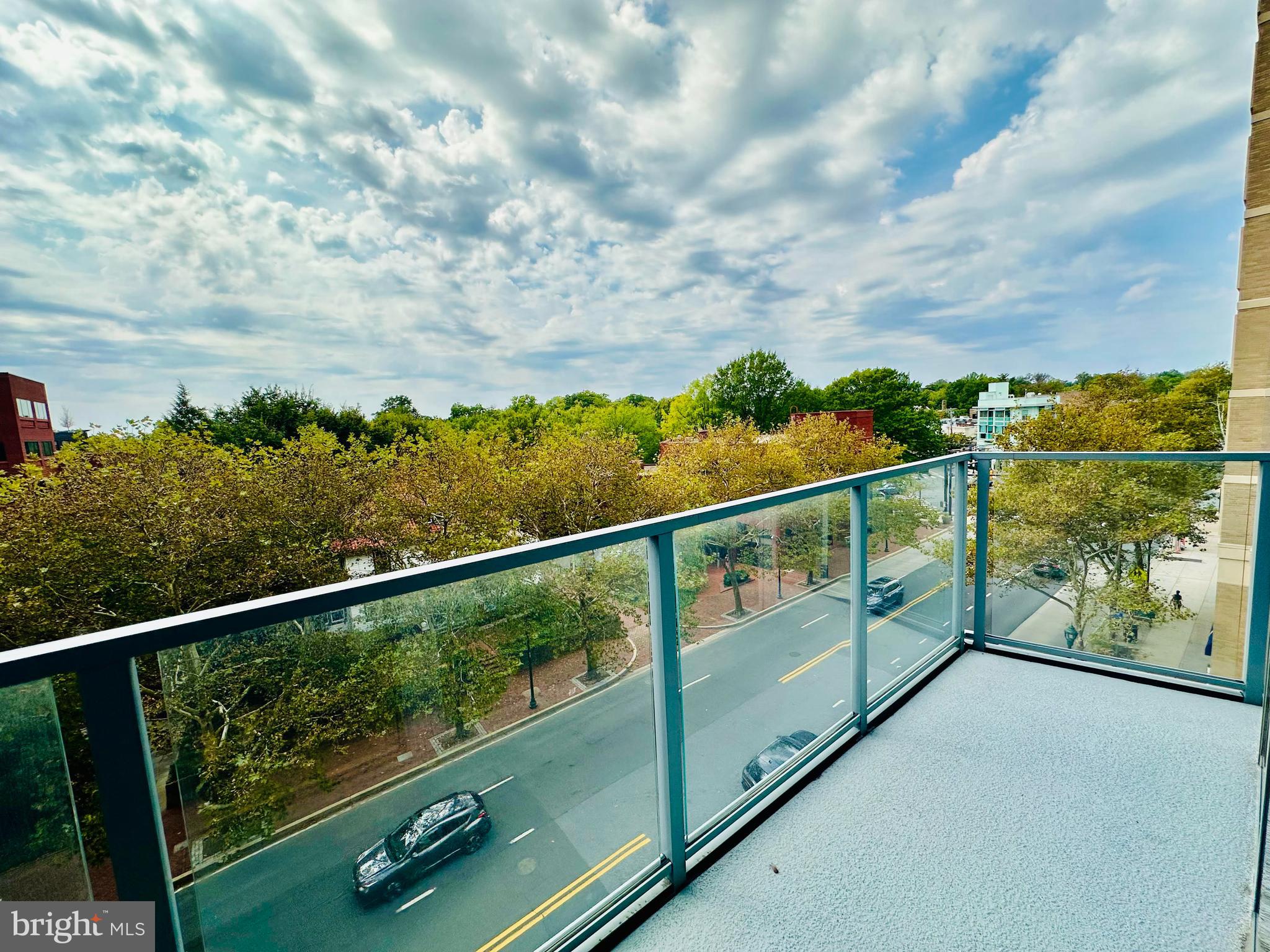 CHEVAL - Residential