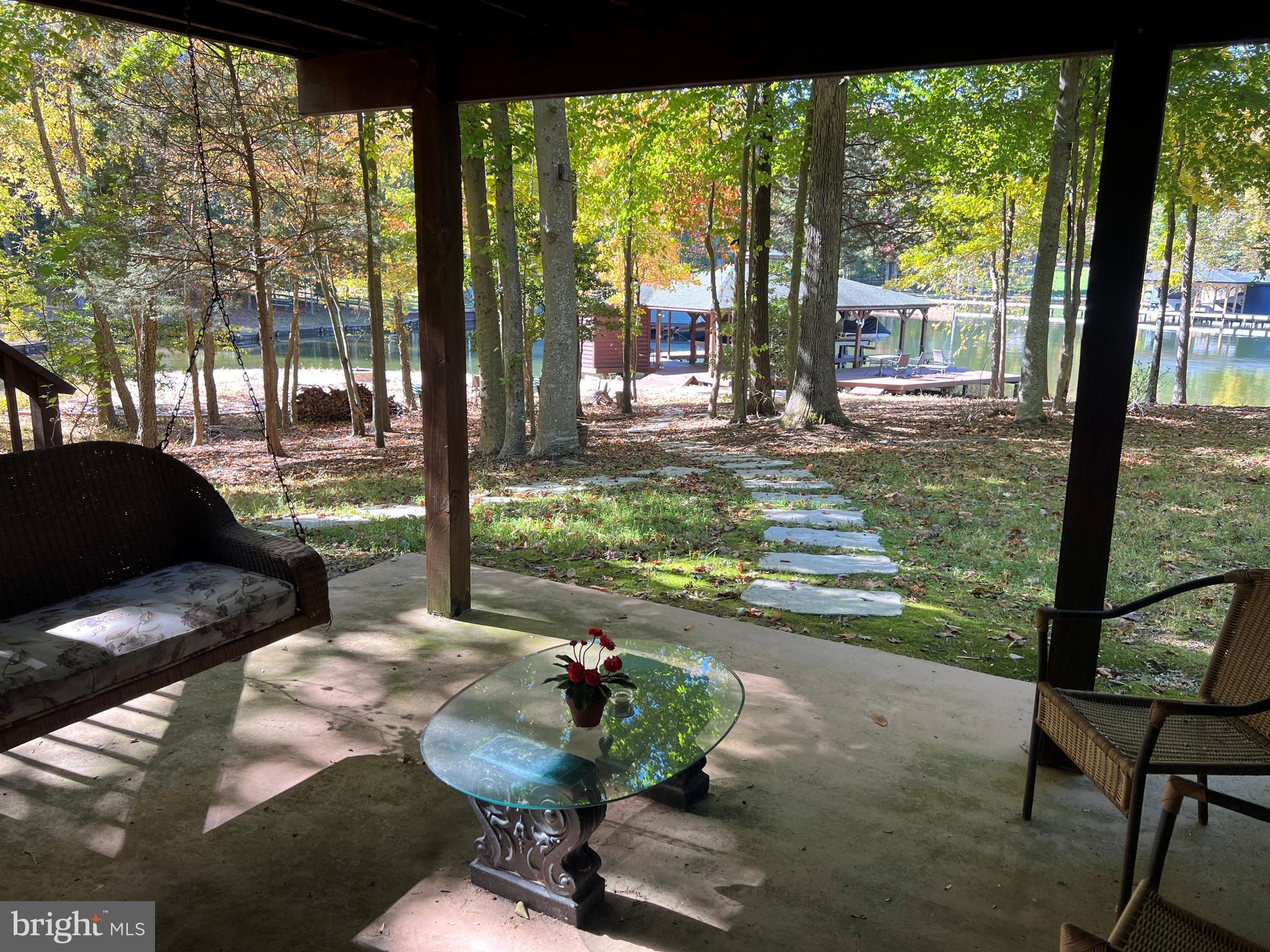 TYLER POINT - Residential