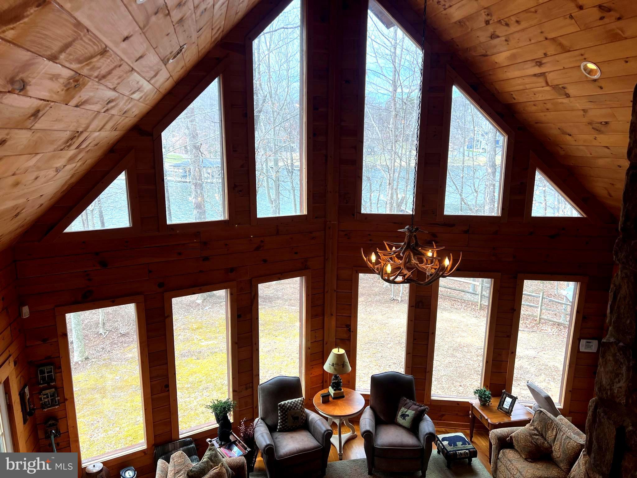 TYLER POINT - Residential