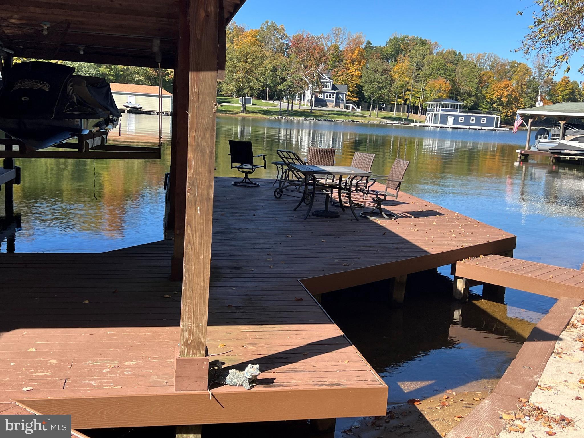 TYLER POINT - Residential