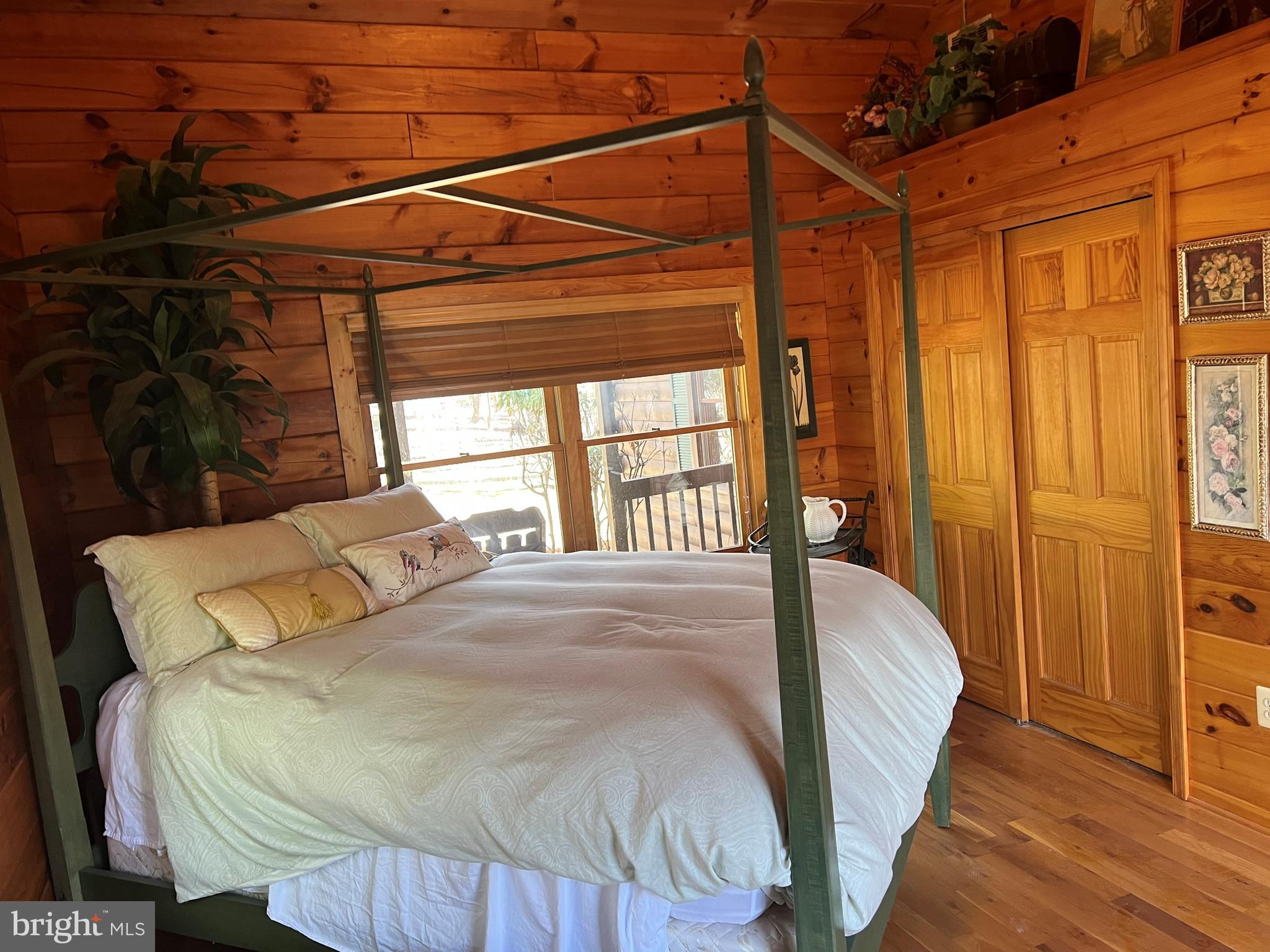 TYLER POINT - Residential