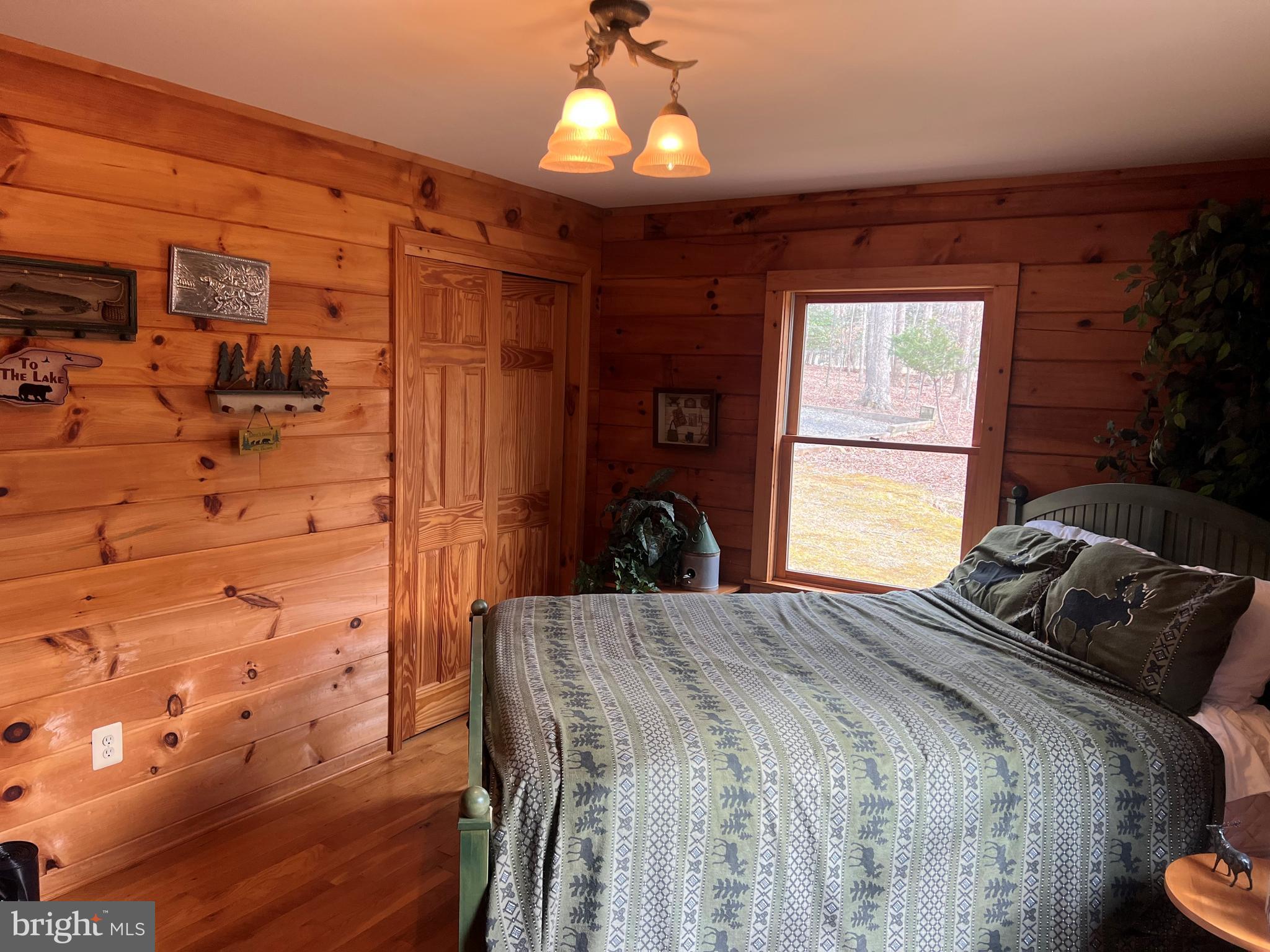 TYLER POINT - Residential