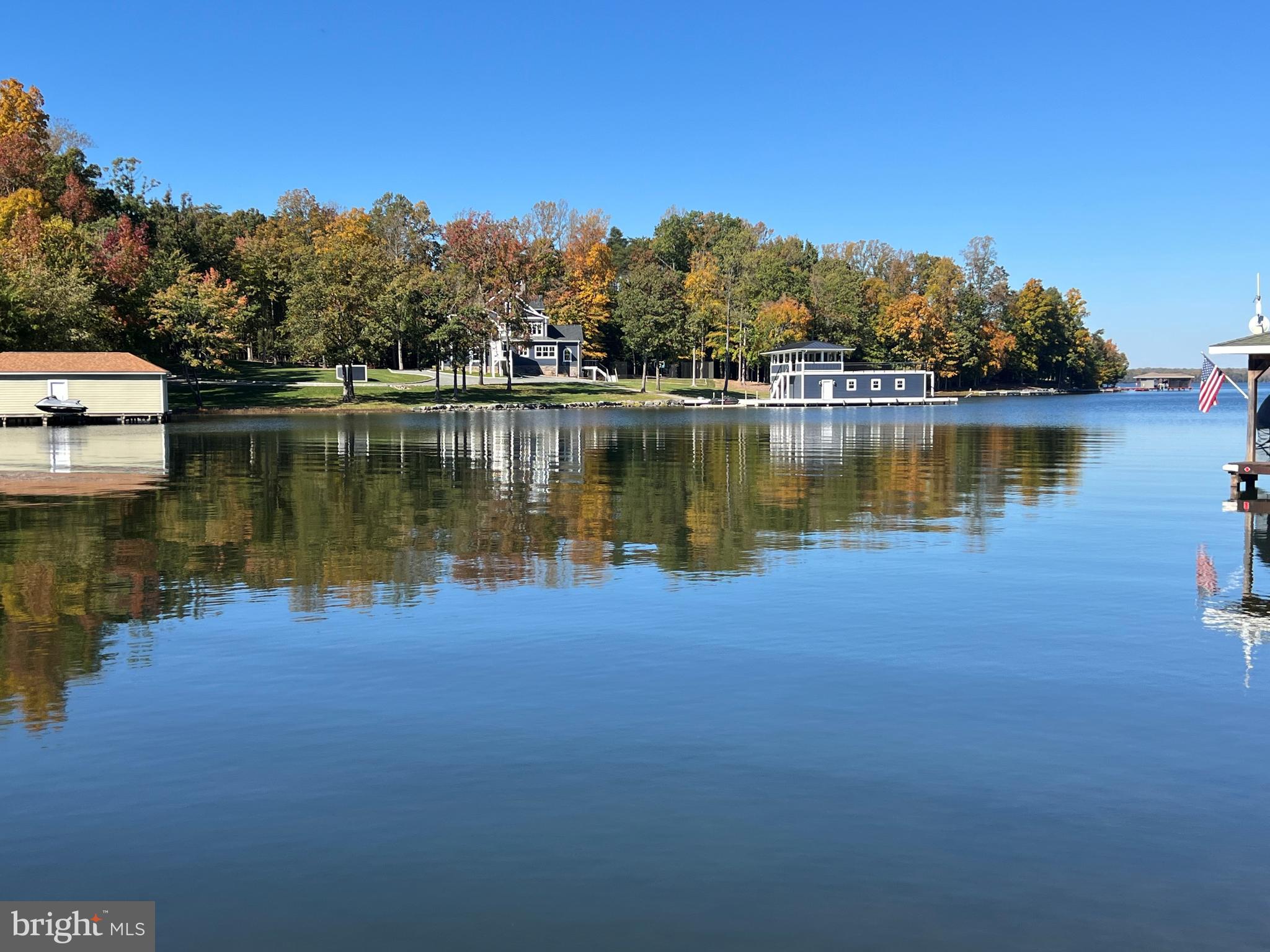 TYLER POINT - Residential