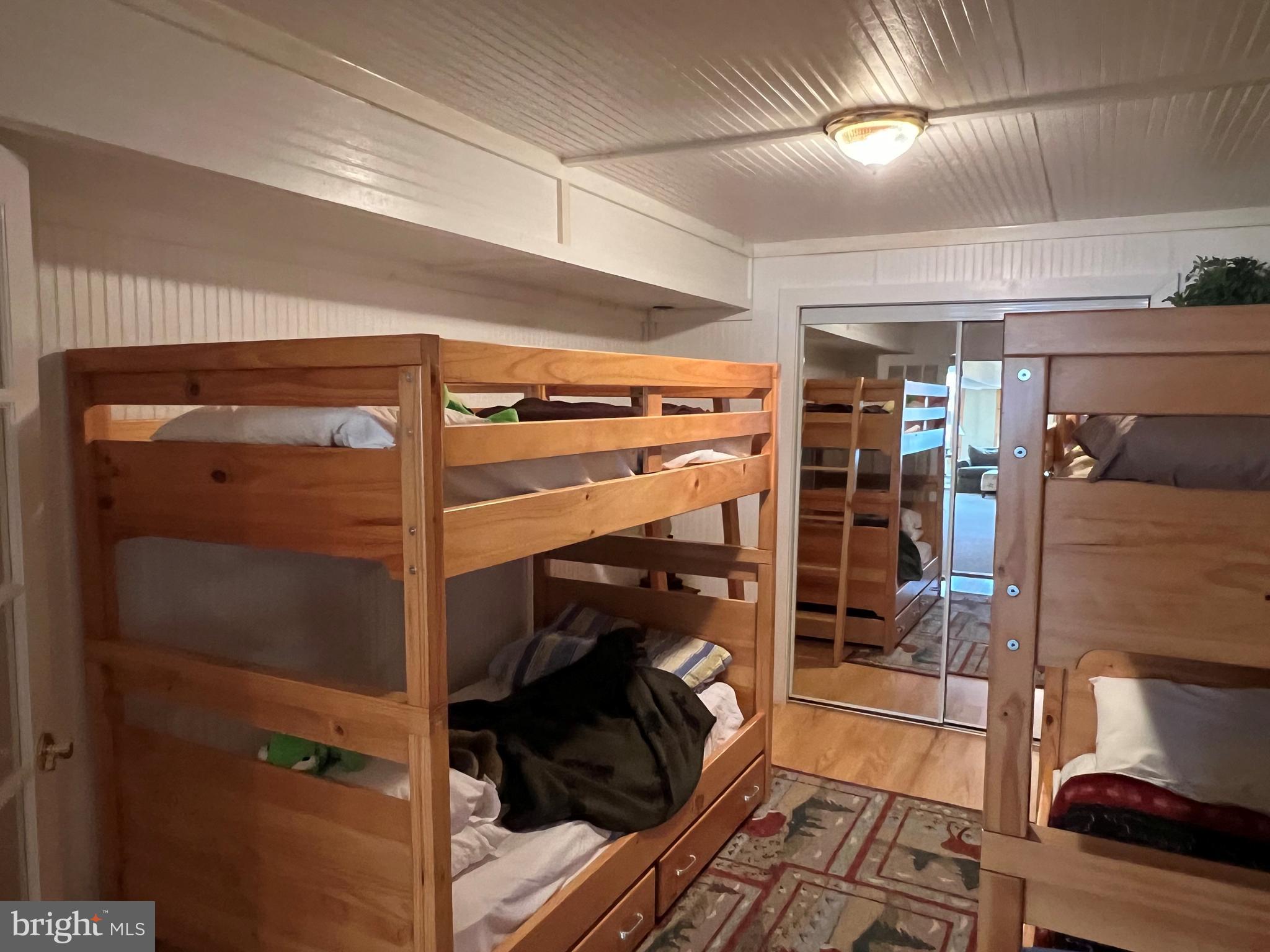 TYLER POINT - Residential