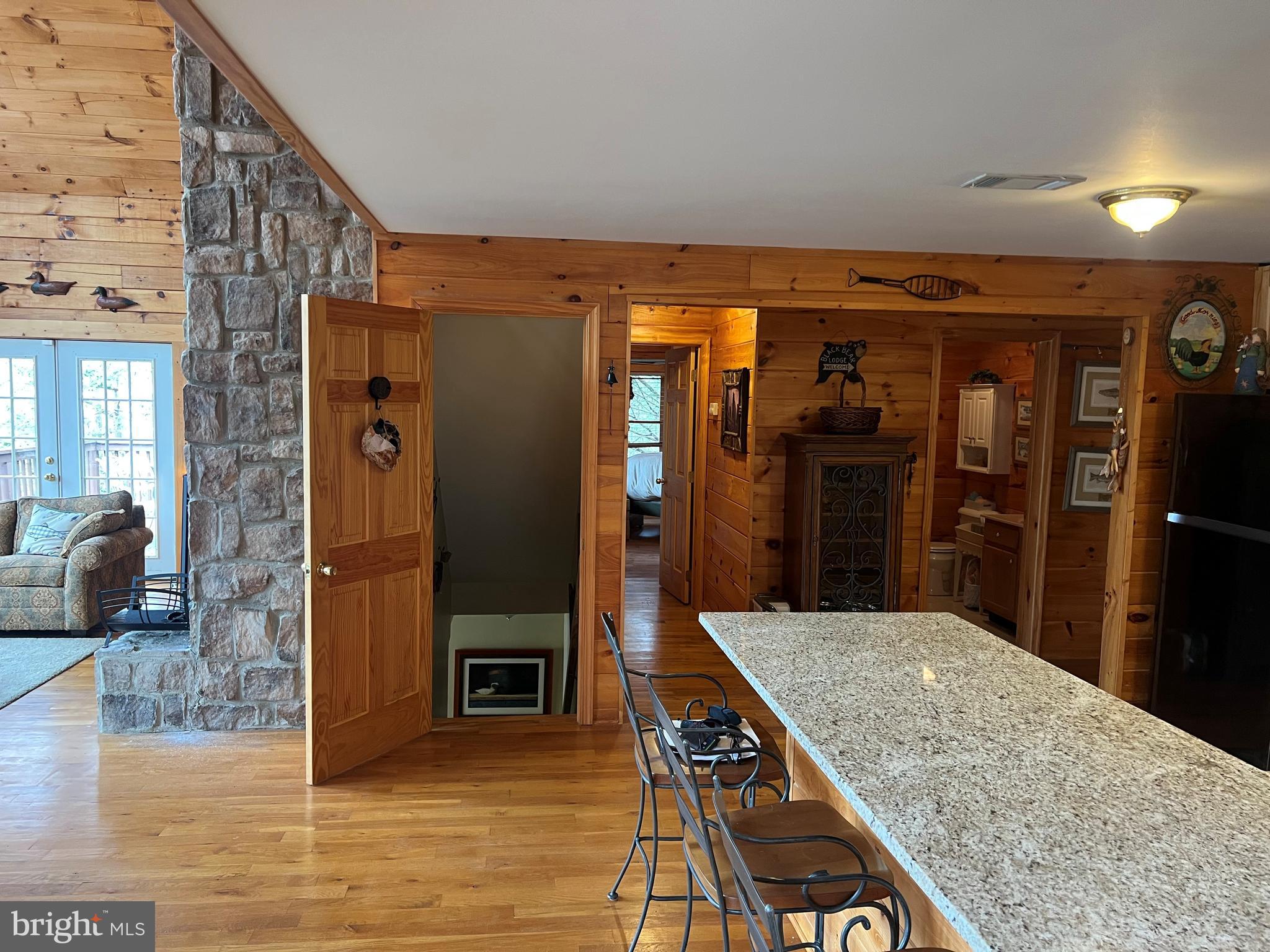 TYLER POINT - Residential