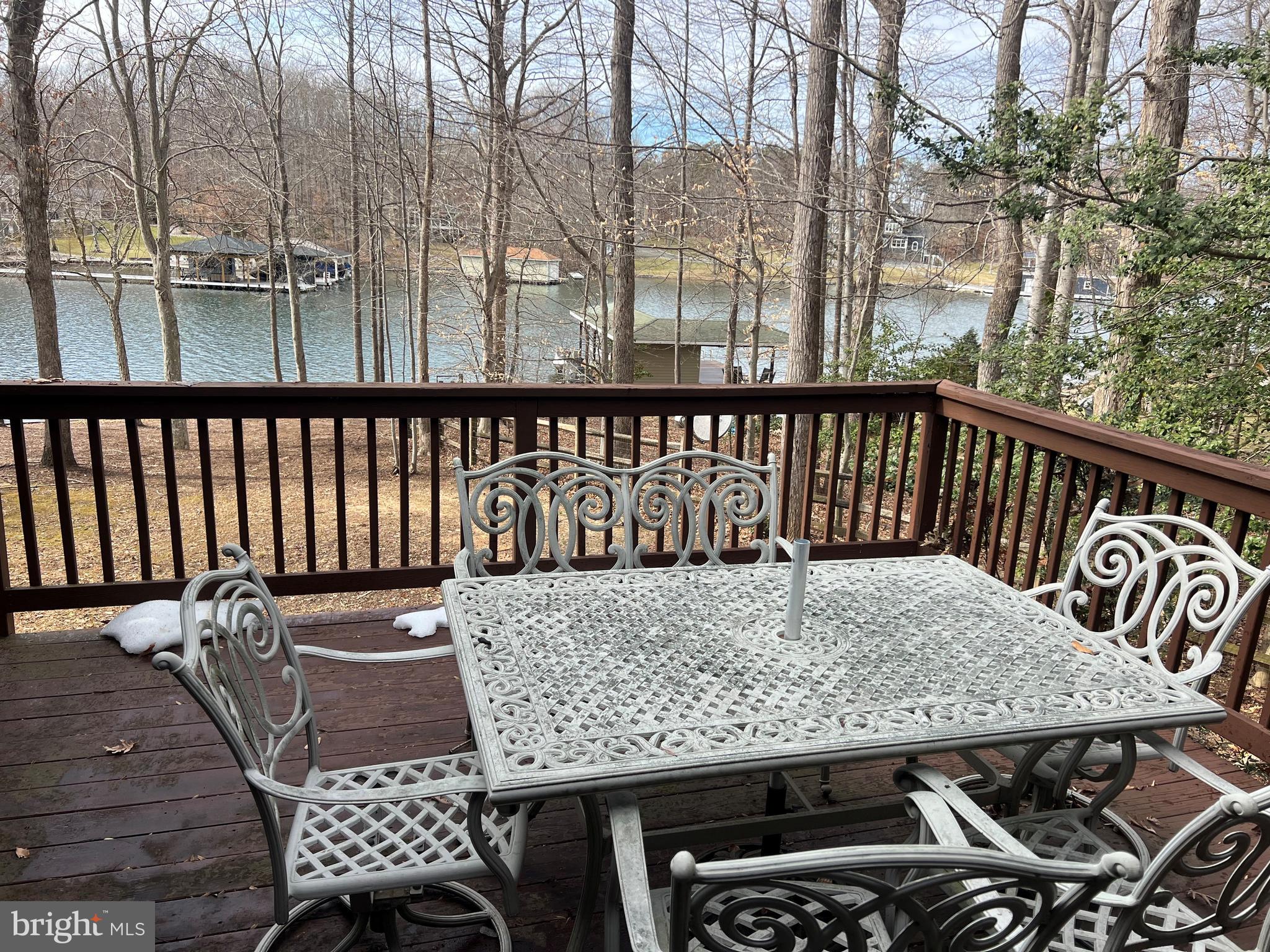 TYLER POINT - Residential