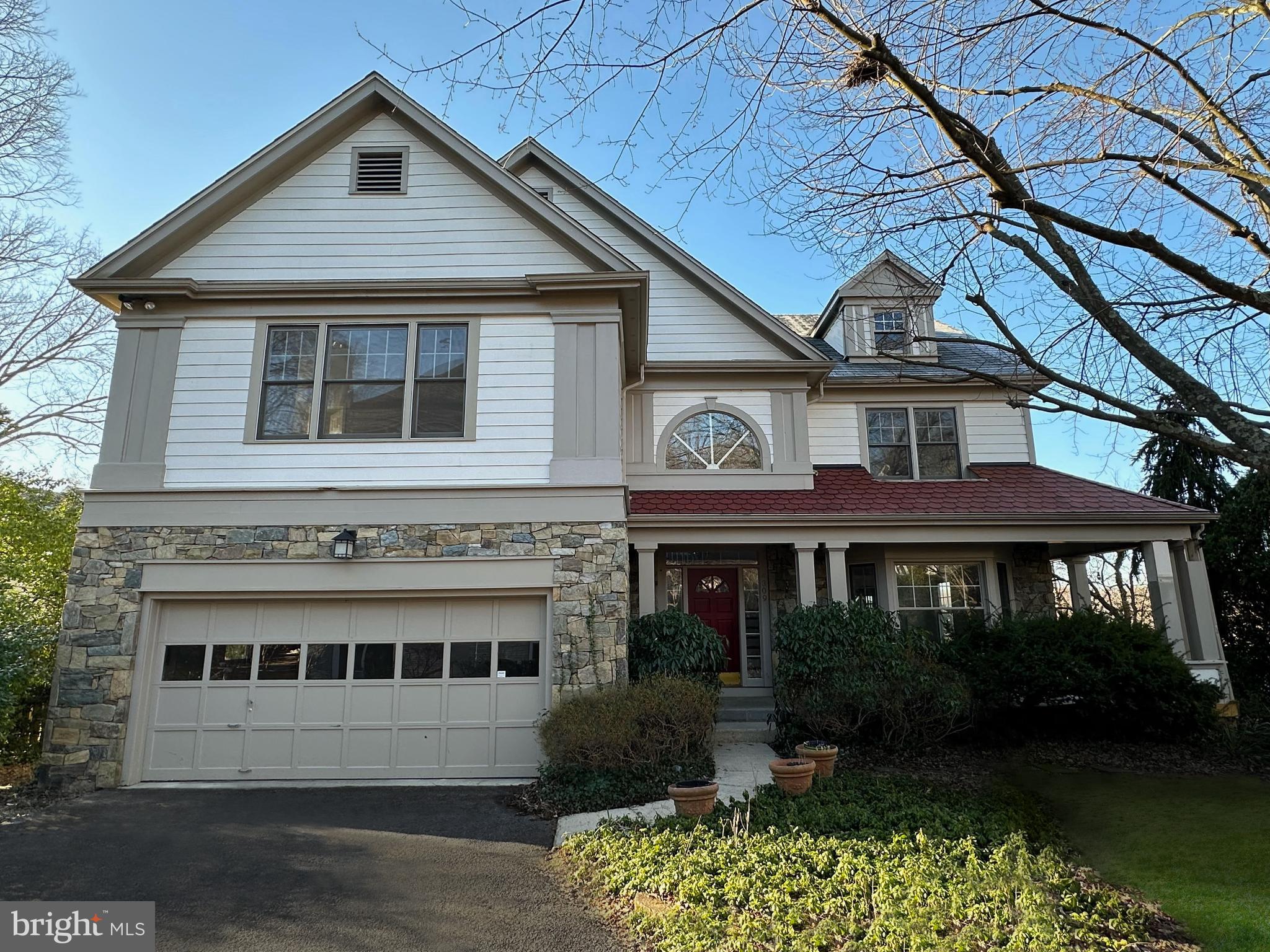 BETHESDA OUTSIDE - Residential