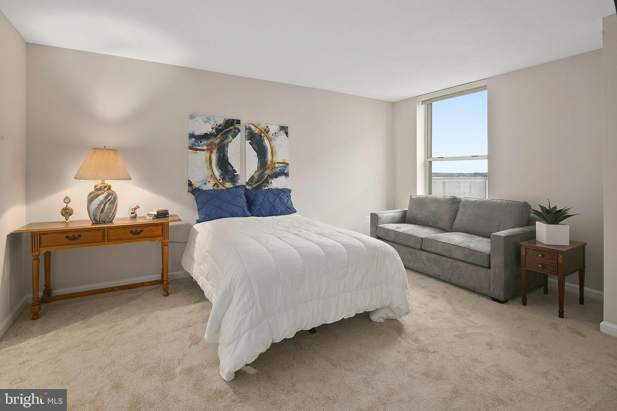 THE JEFFERSON - SUNRISE SENIOR LIVING - Residential Lease