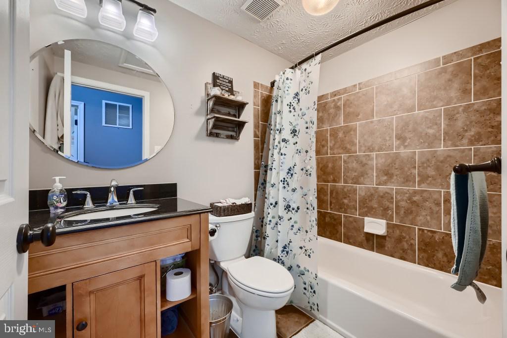 BRENTWOOD CONDO - Residential