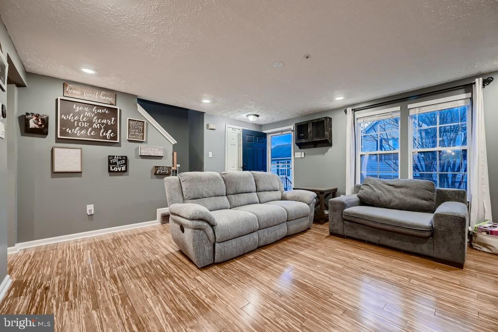 BRENTWOOD CONDO - Residential