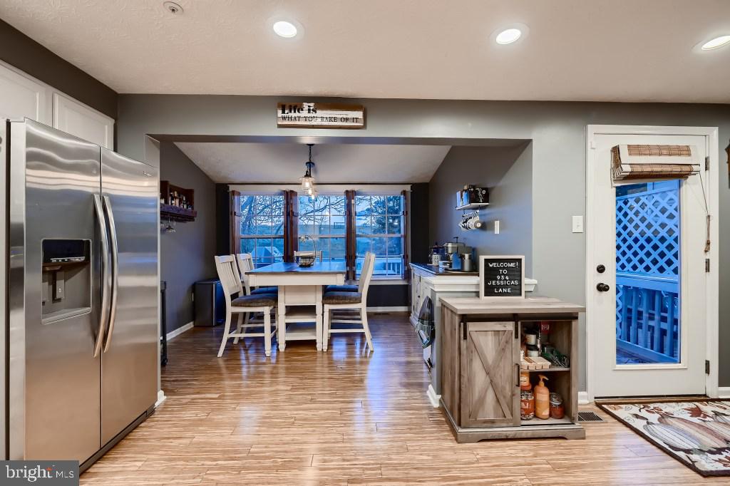 BRENTWOOD CONDO - Residential