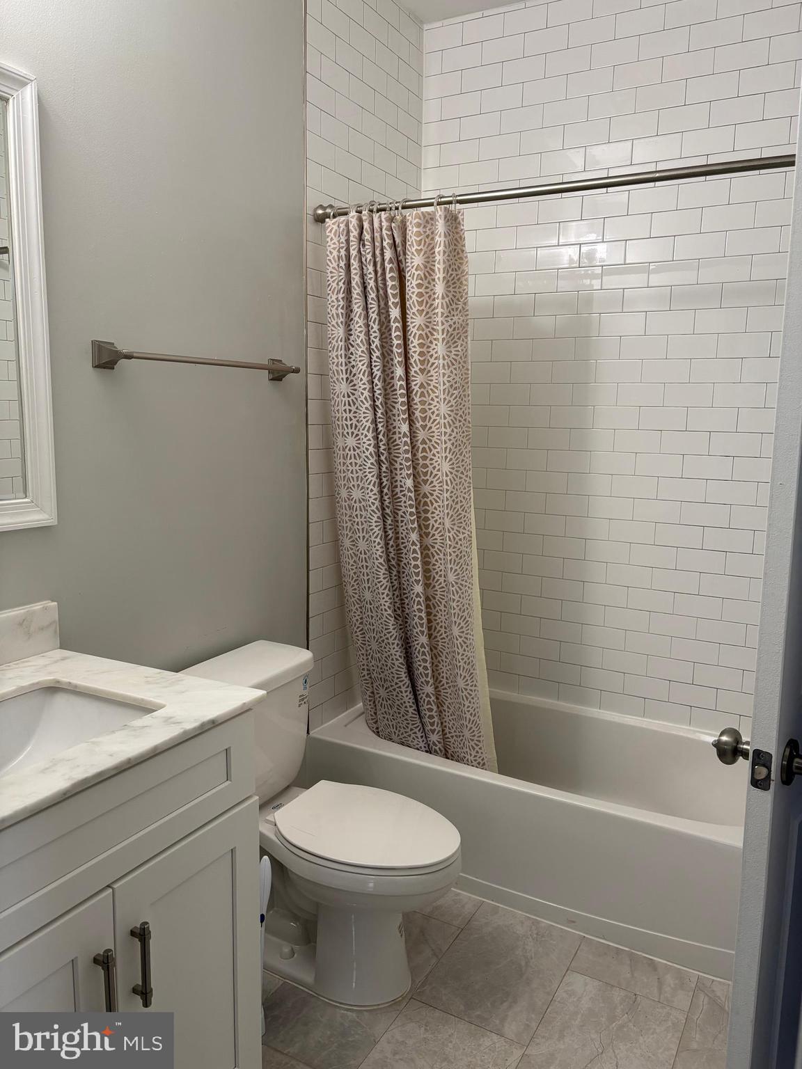 WEYANOKE - Residential Lease