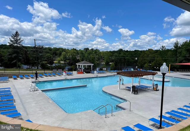 POCONO COUNTRY PLACE - Residential