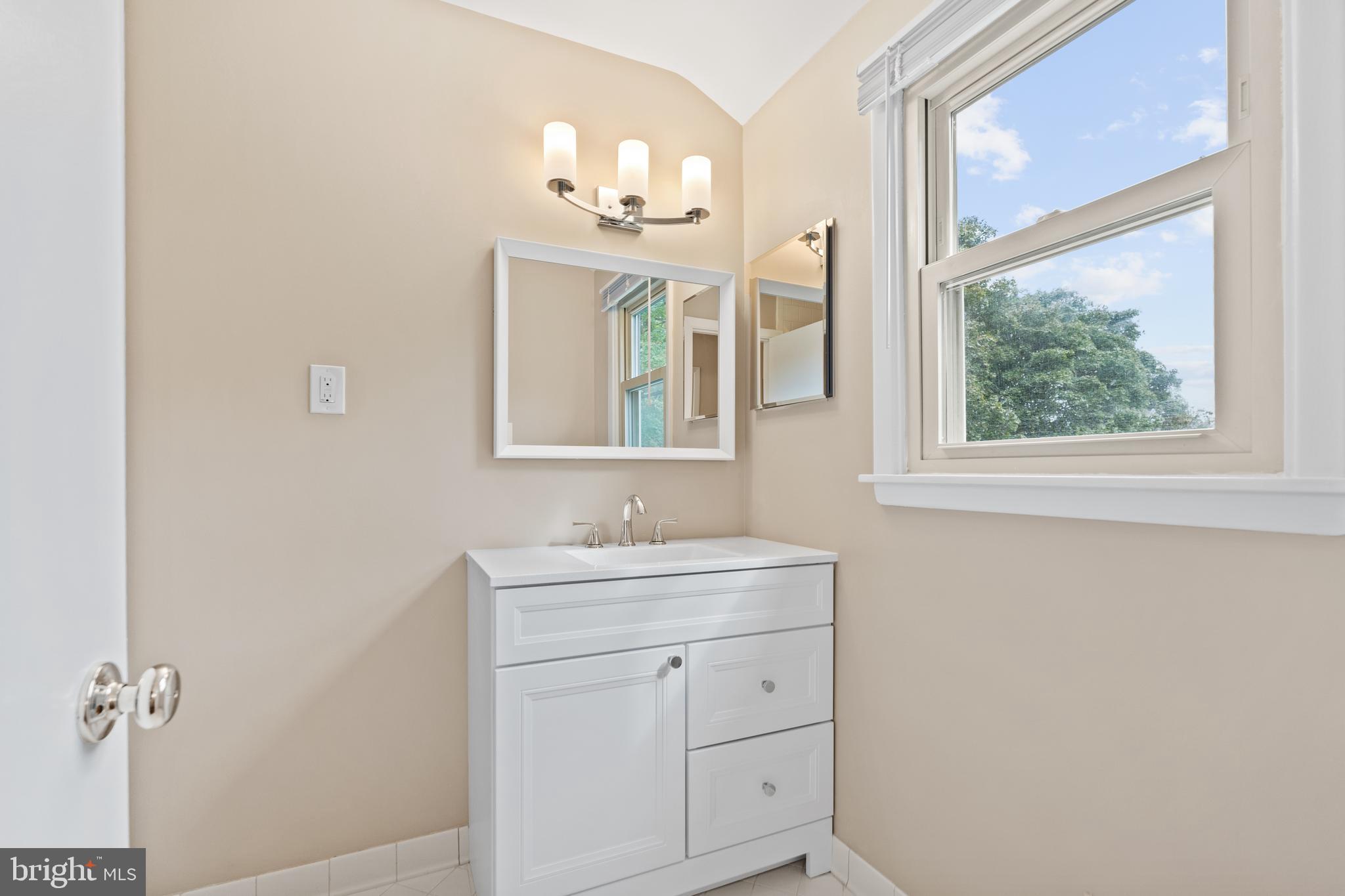 FAIRVIEW ESTATES - Residential