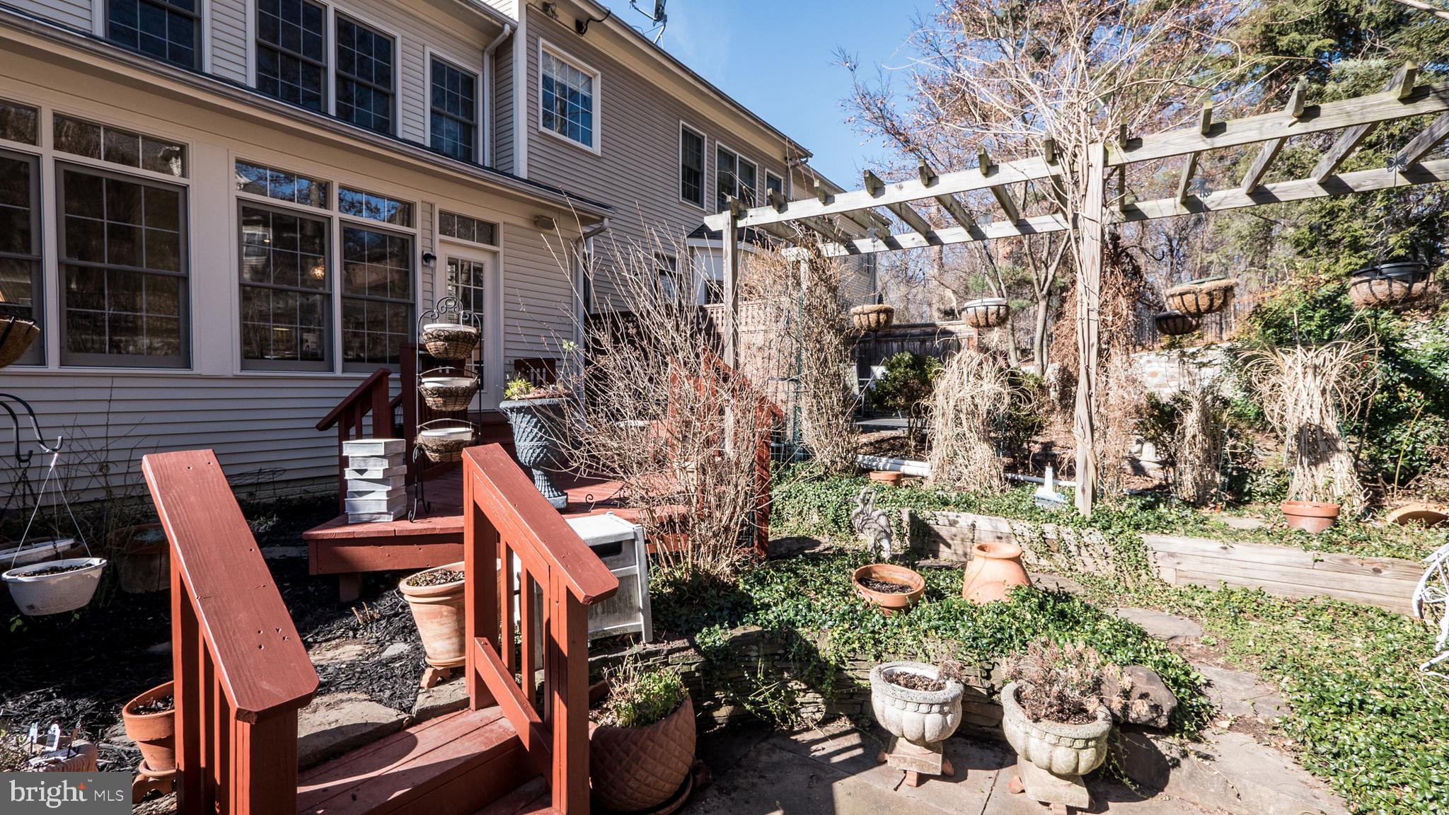 POTOMAC CREST - Residential