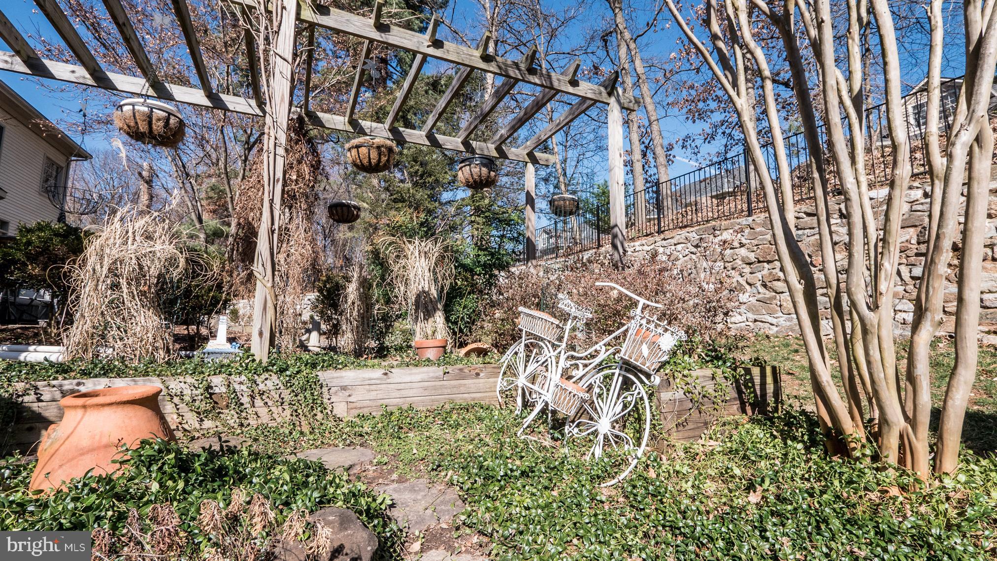 POTOMAC CREST - Residential