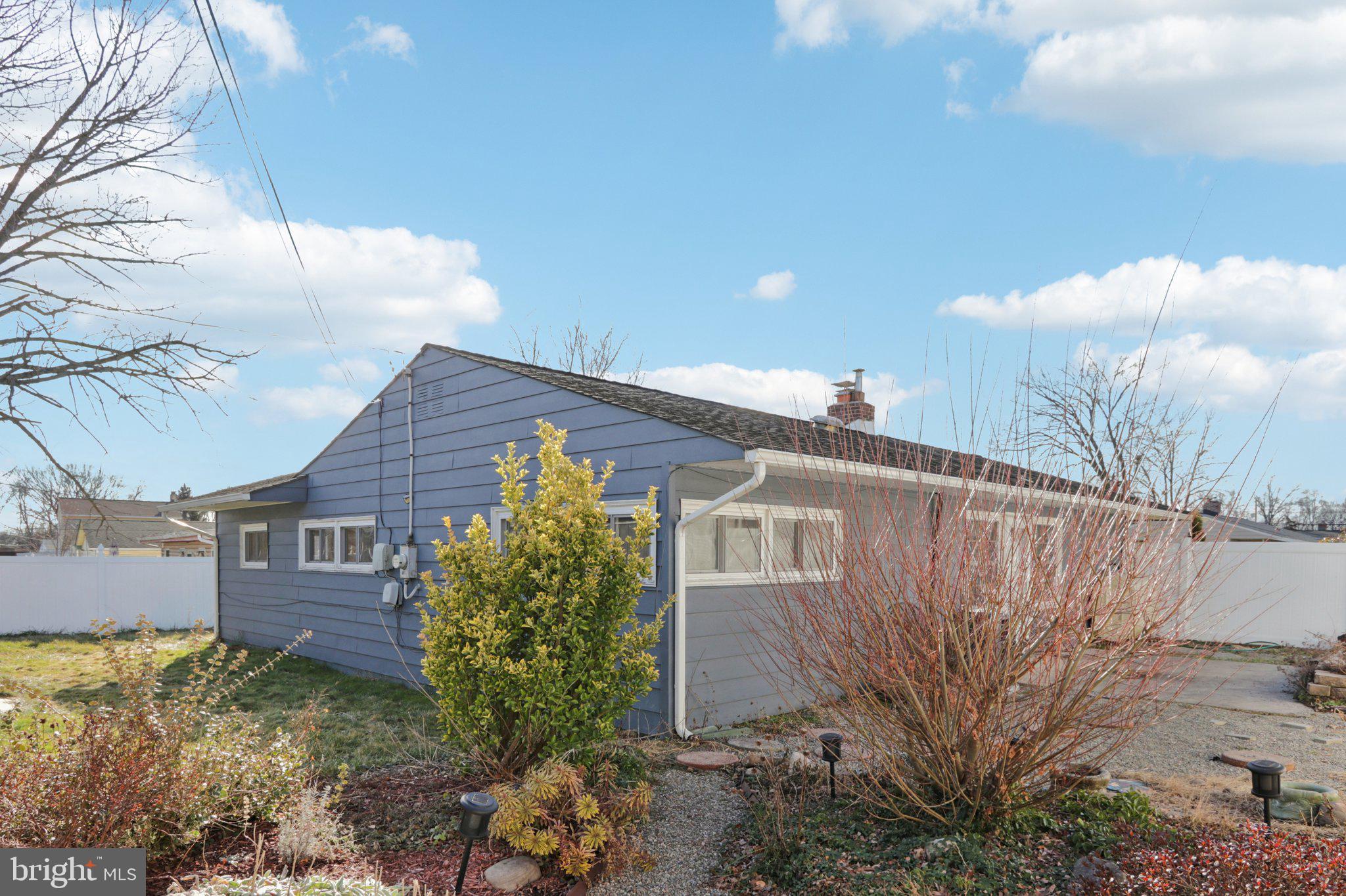 MAGNOLIA HILL - Residential