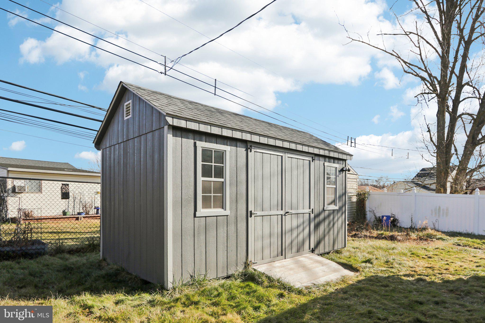 MAGNOLIA HILL - Residential