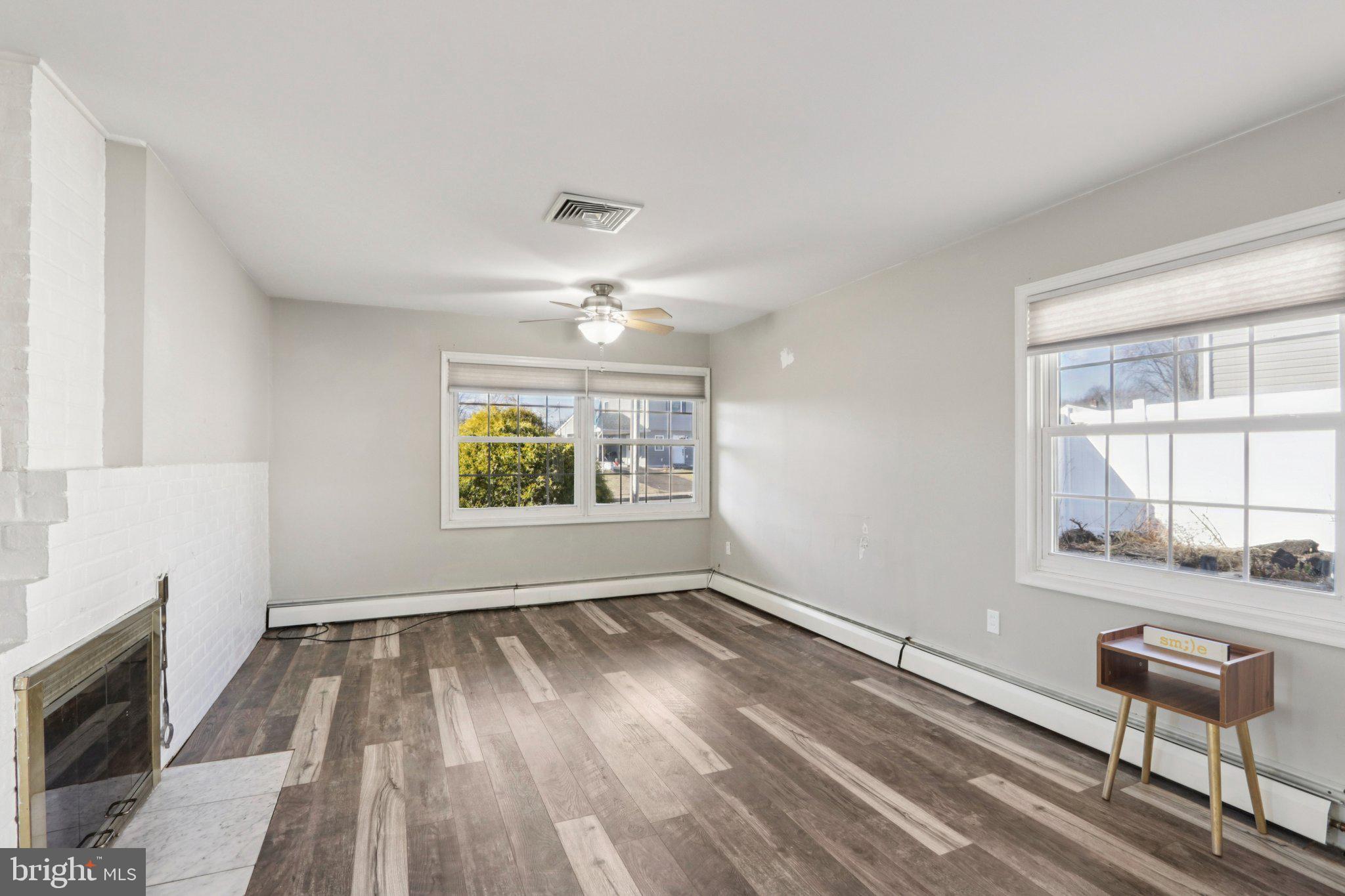 MAGNOLIA HILL - Residential